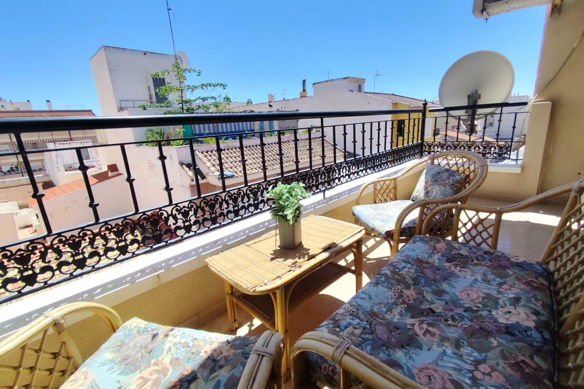 Revente - Appartement -
Torrevieja - Center