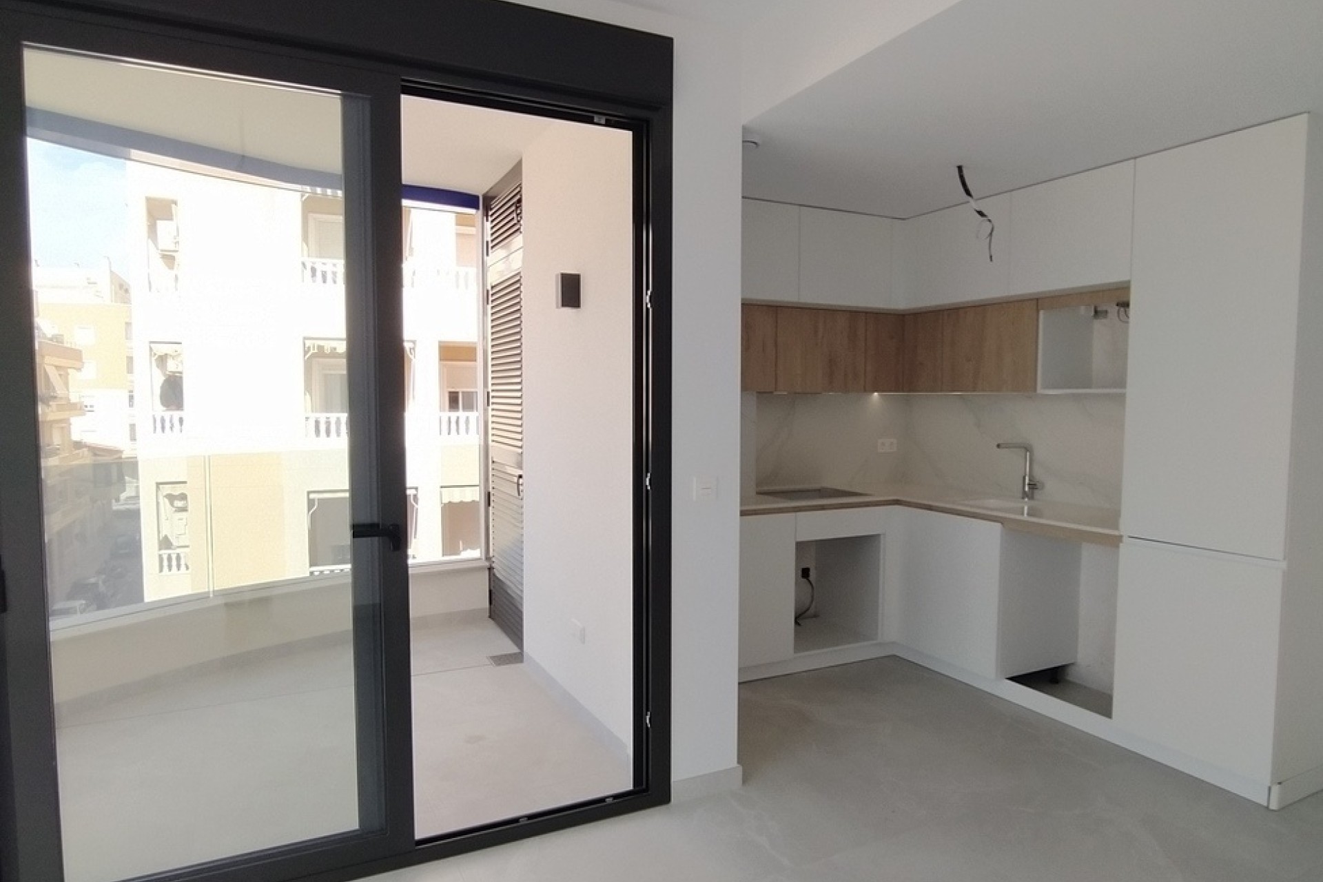 Revente - Appartement -
Torrevieja - CENTRE PLAYA DEL CURA LAS PISCINAS