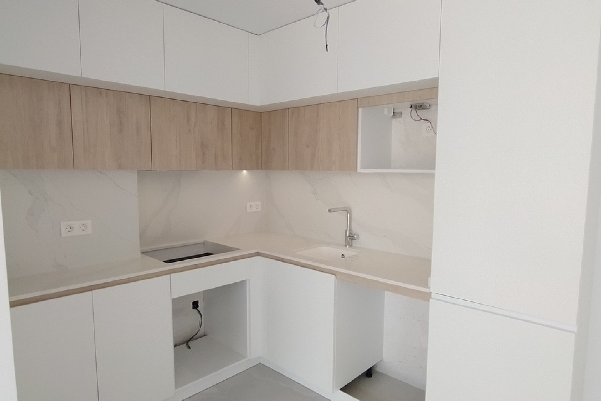 Revente - Appartement -
Torrevieja - CENTRE PLAYA DEL CURA LAS PISCINAS