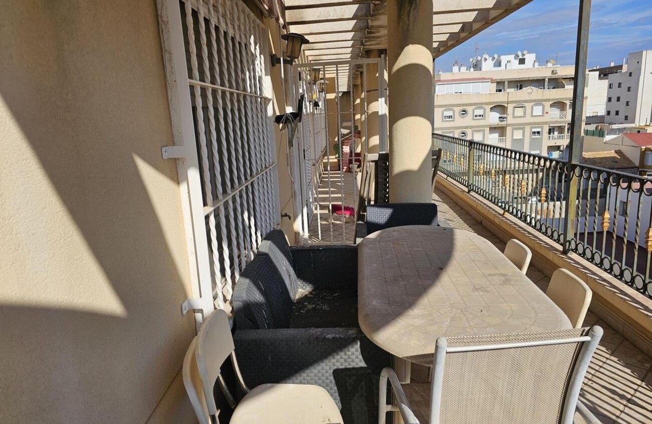 Revente - Appartement -
Torrevieja - CENTRE