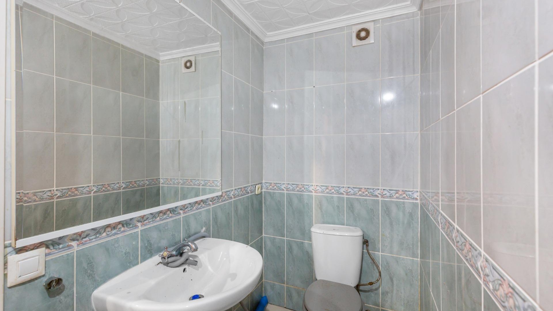 Revente - Appartement -
Torrevieja - Centro - Muelle Pesquero