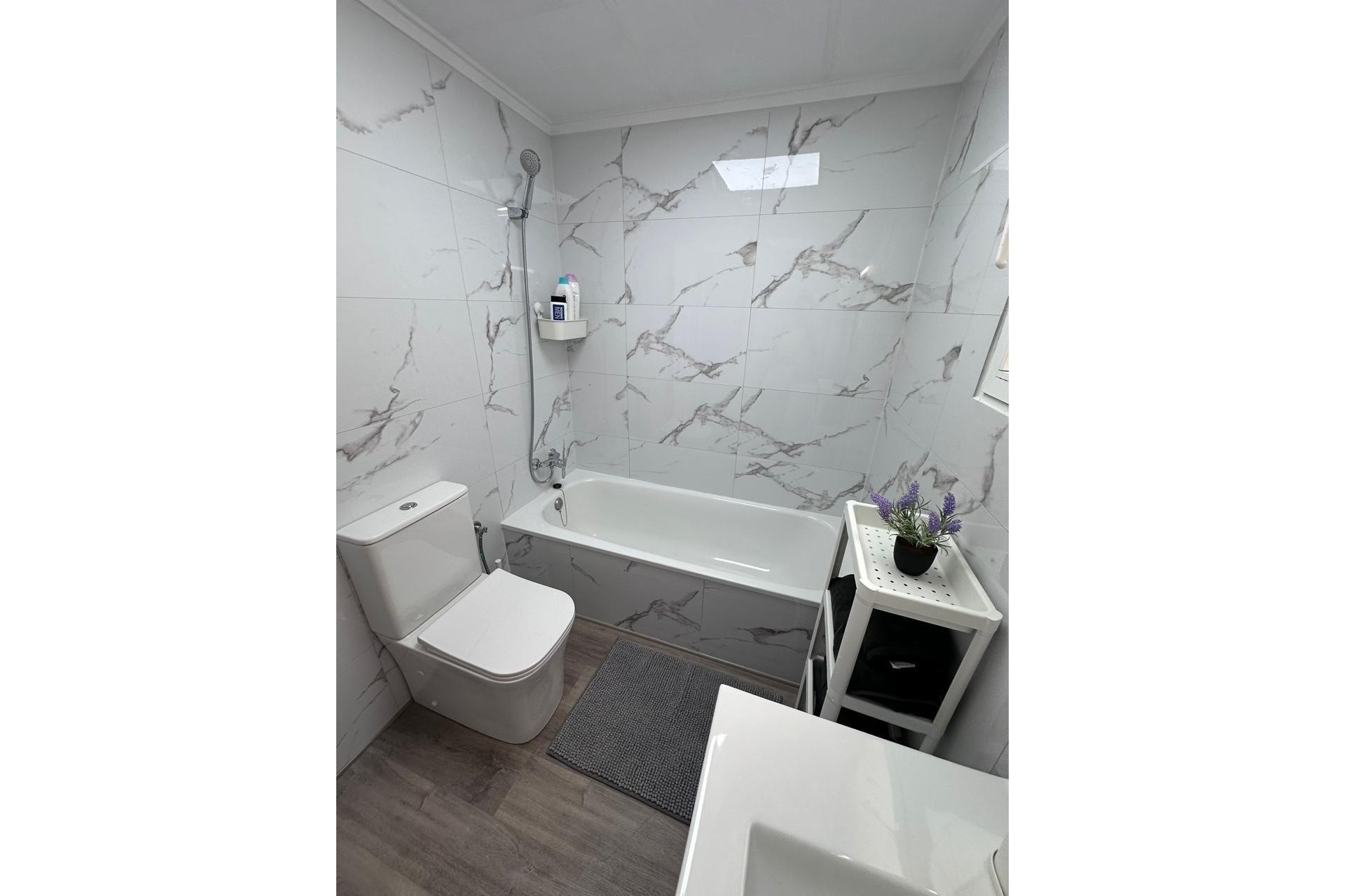 Revente - Appartement -
Torrevieja - Centro - Muelle Pesquero