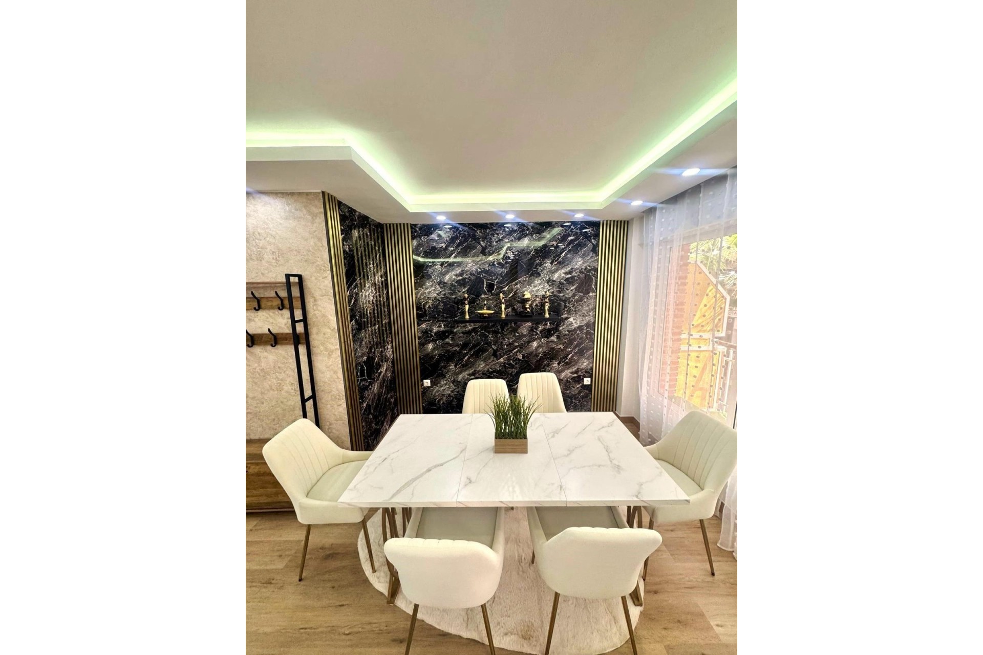 Revente - Appartement -
Torrevieja - Centro - Muelle Pesquero