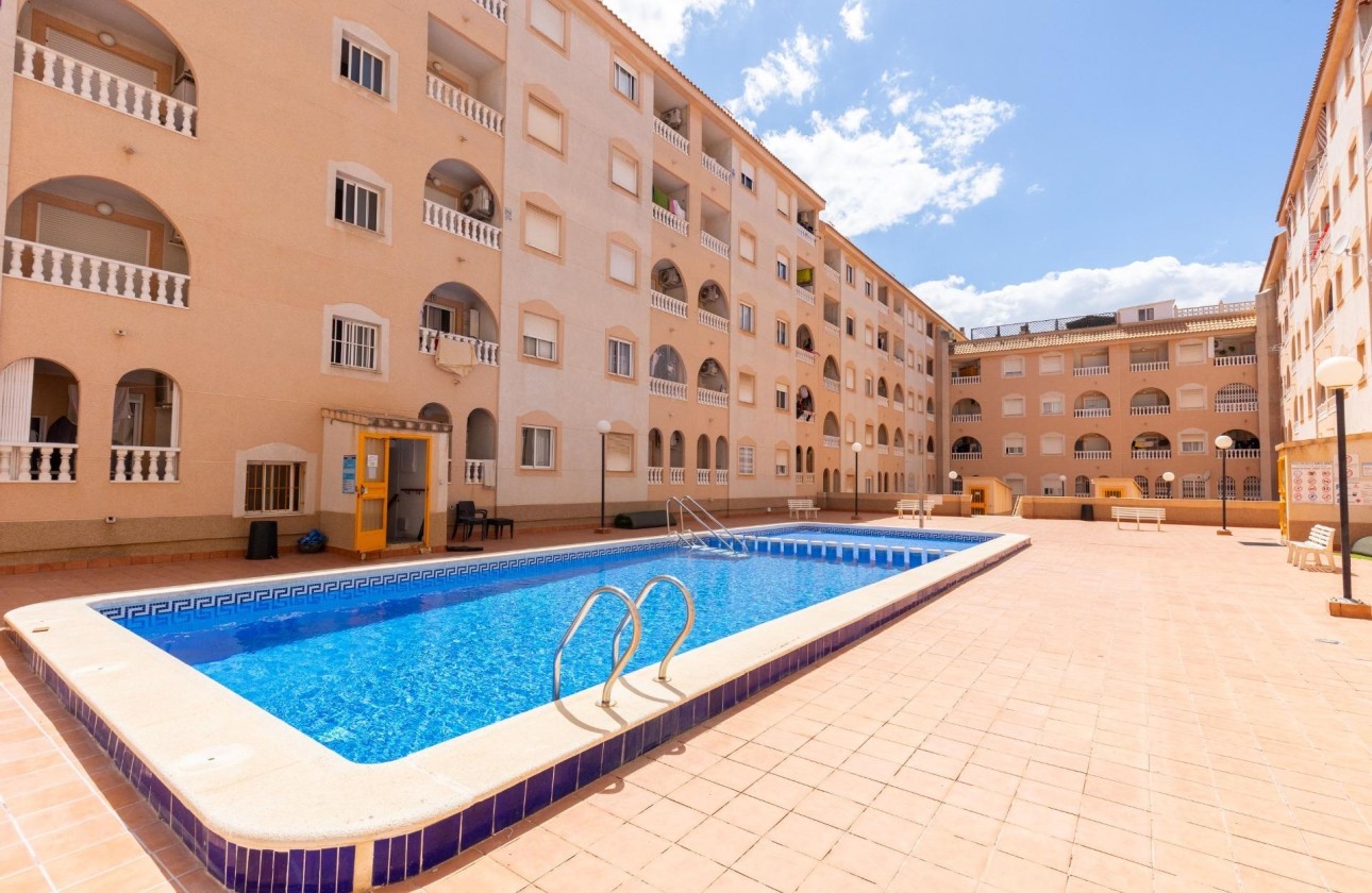 Revente - Appartement -
Torrevieja - Centro - Muelle Pesquero
