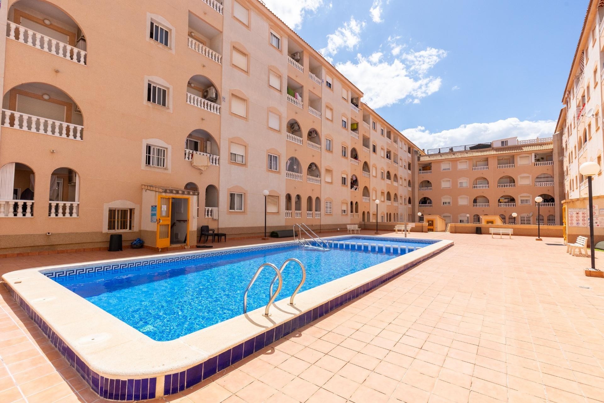 Revente - Appartement -
Torrevieja - Centro - Muelle Pesquero