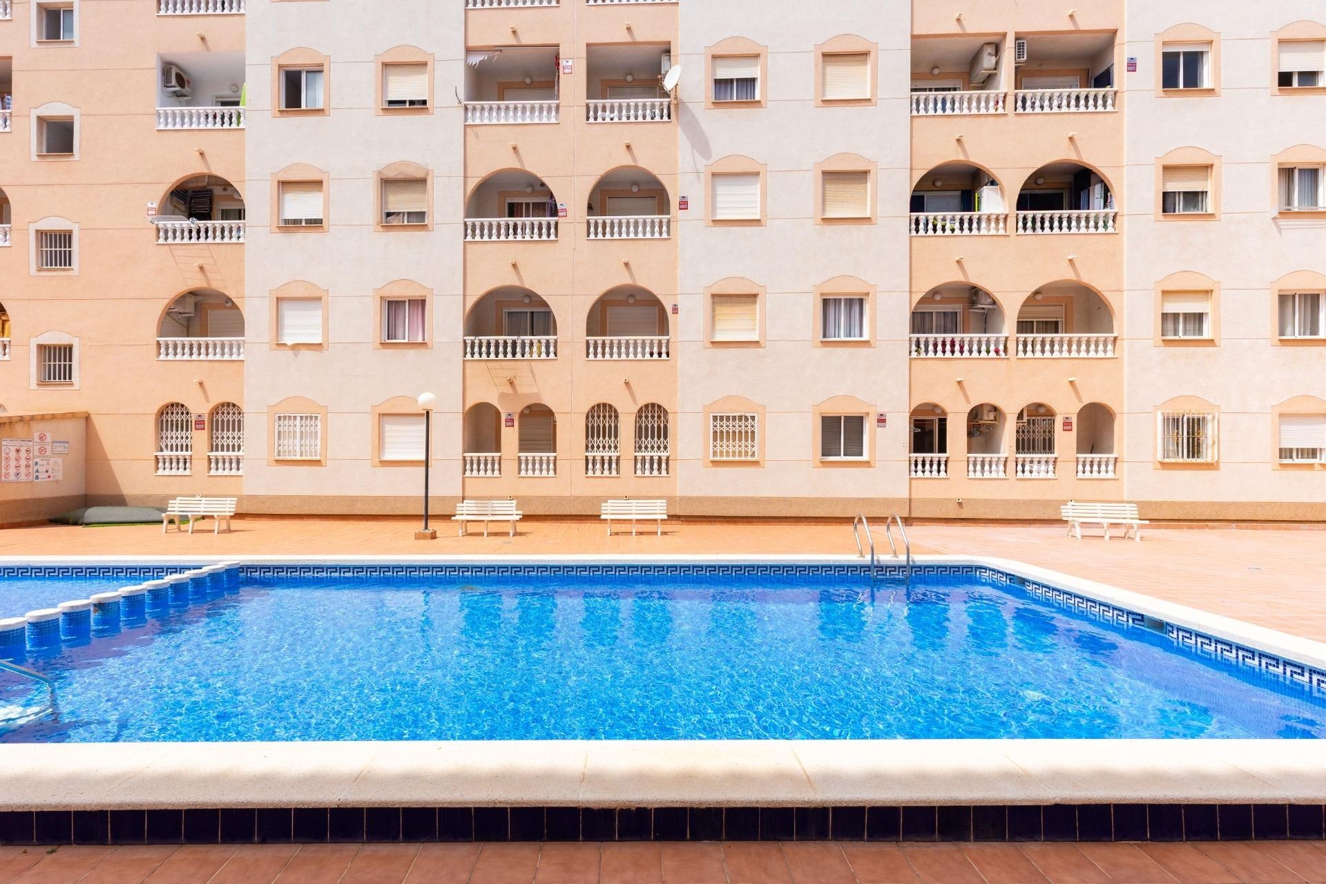 Revente - Appartement -
Torrevieja - Centro - Muelle Pesquero
