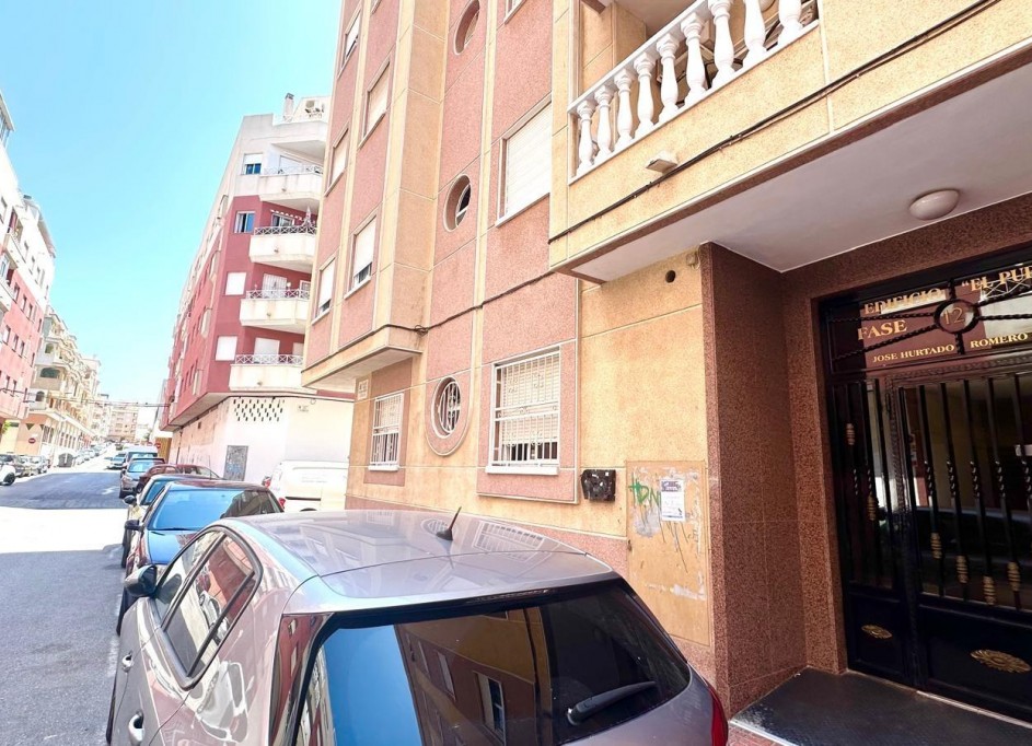 Revente - Appartement -
Torrevieja - Centro