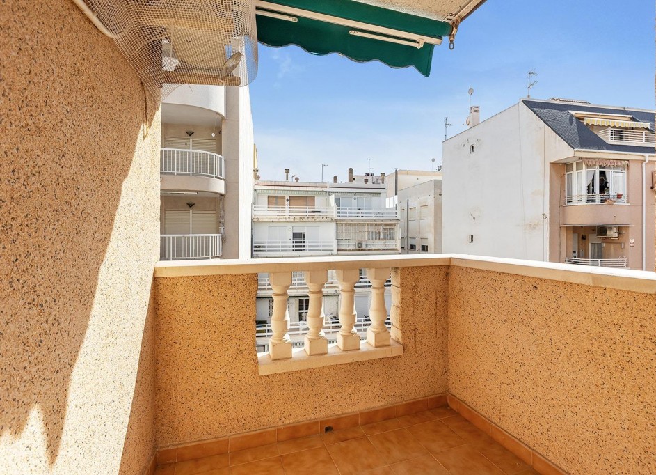 Revente - Appartement -
Torrevieja - Centro