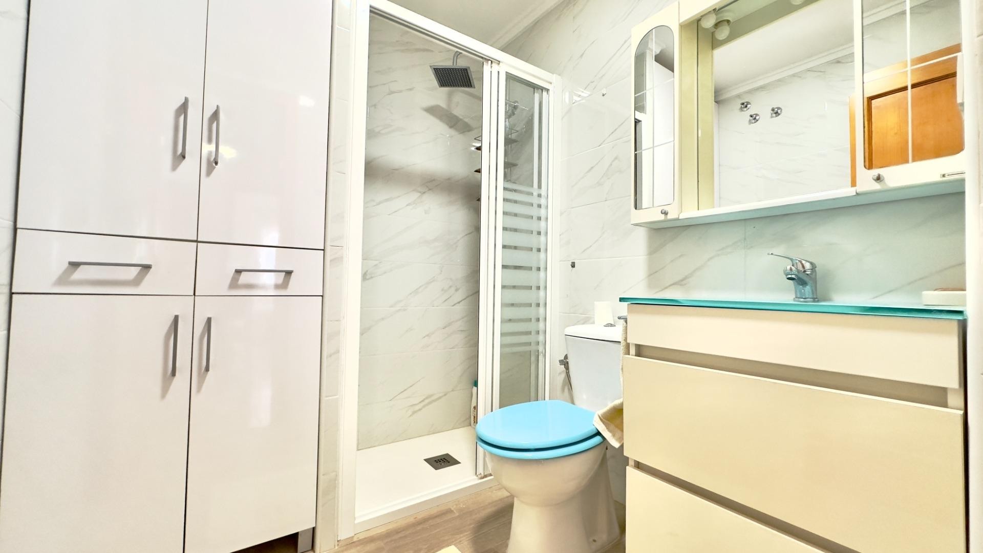 Revente - Appartement -
Torrevieja - Centro