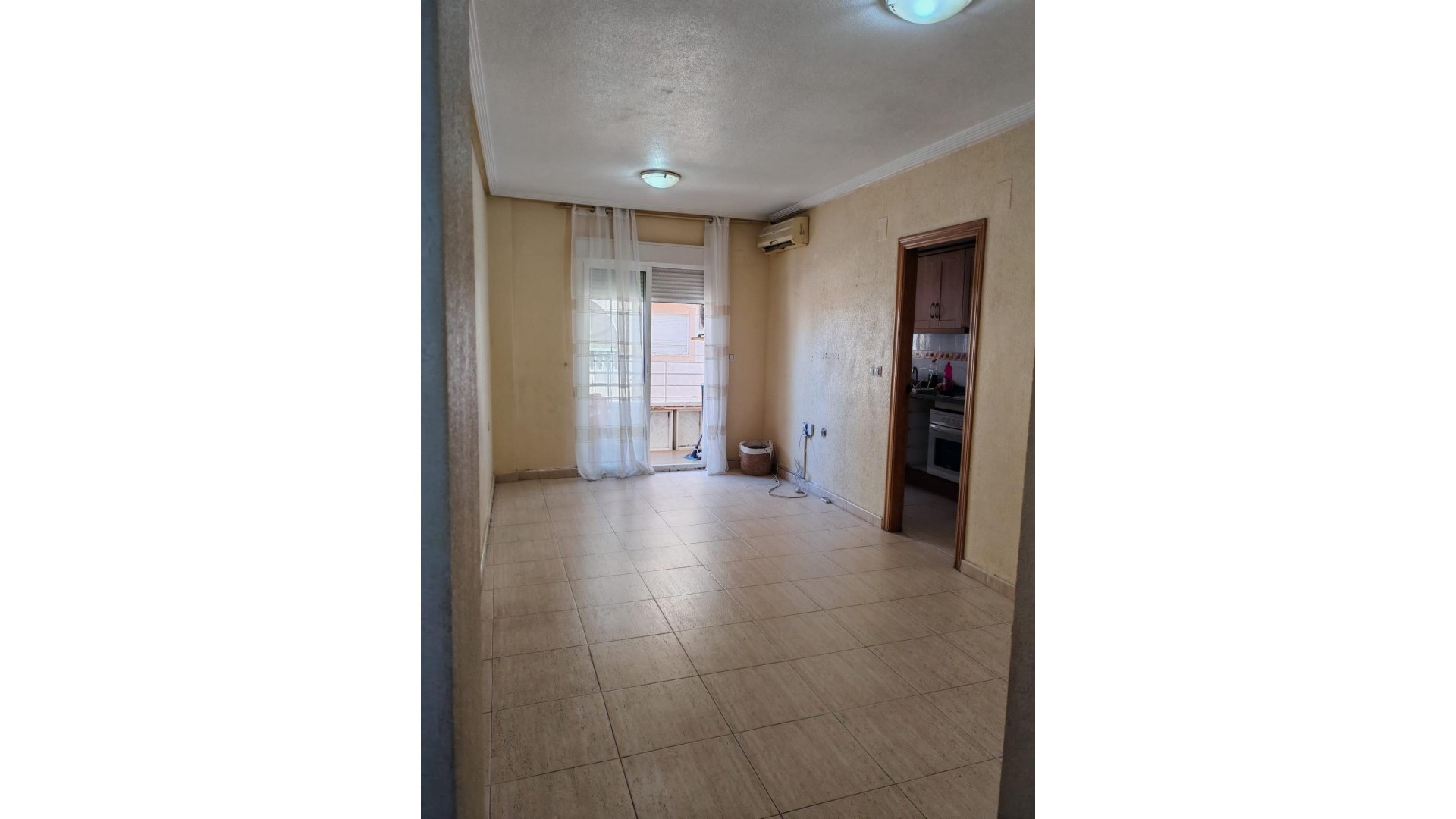 Revente - Appartement -
Torrevieja - Centro