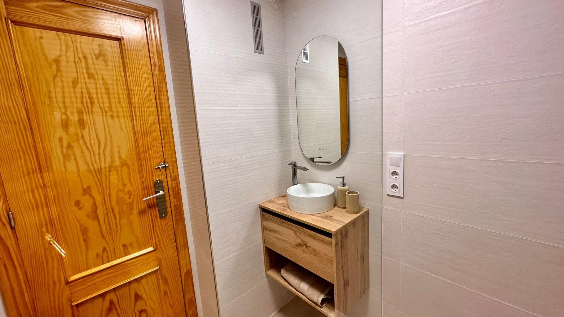 Revente - Appartement -
Torrevieja - Centro