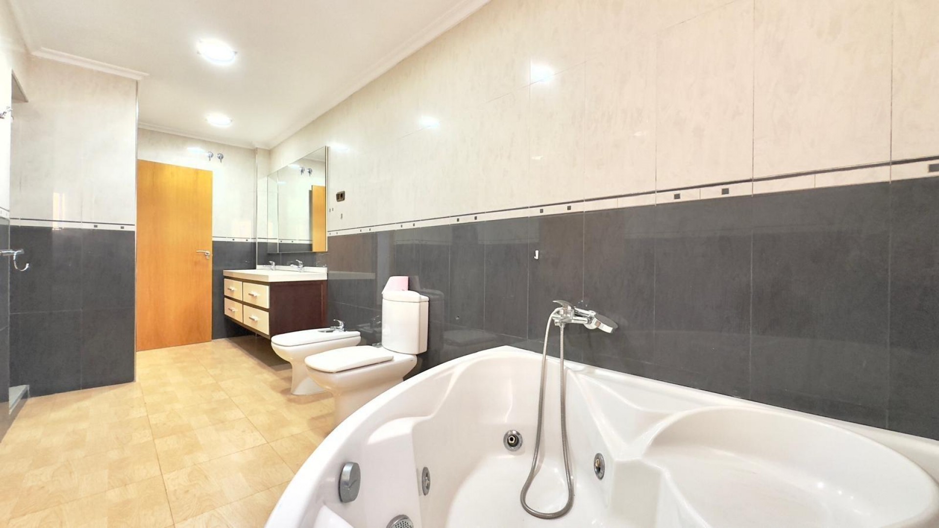 Revente - Appartement -
Torrevieja - Centro