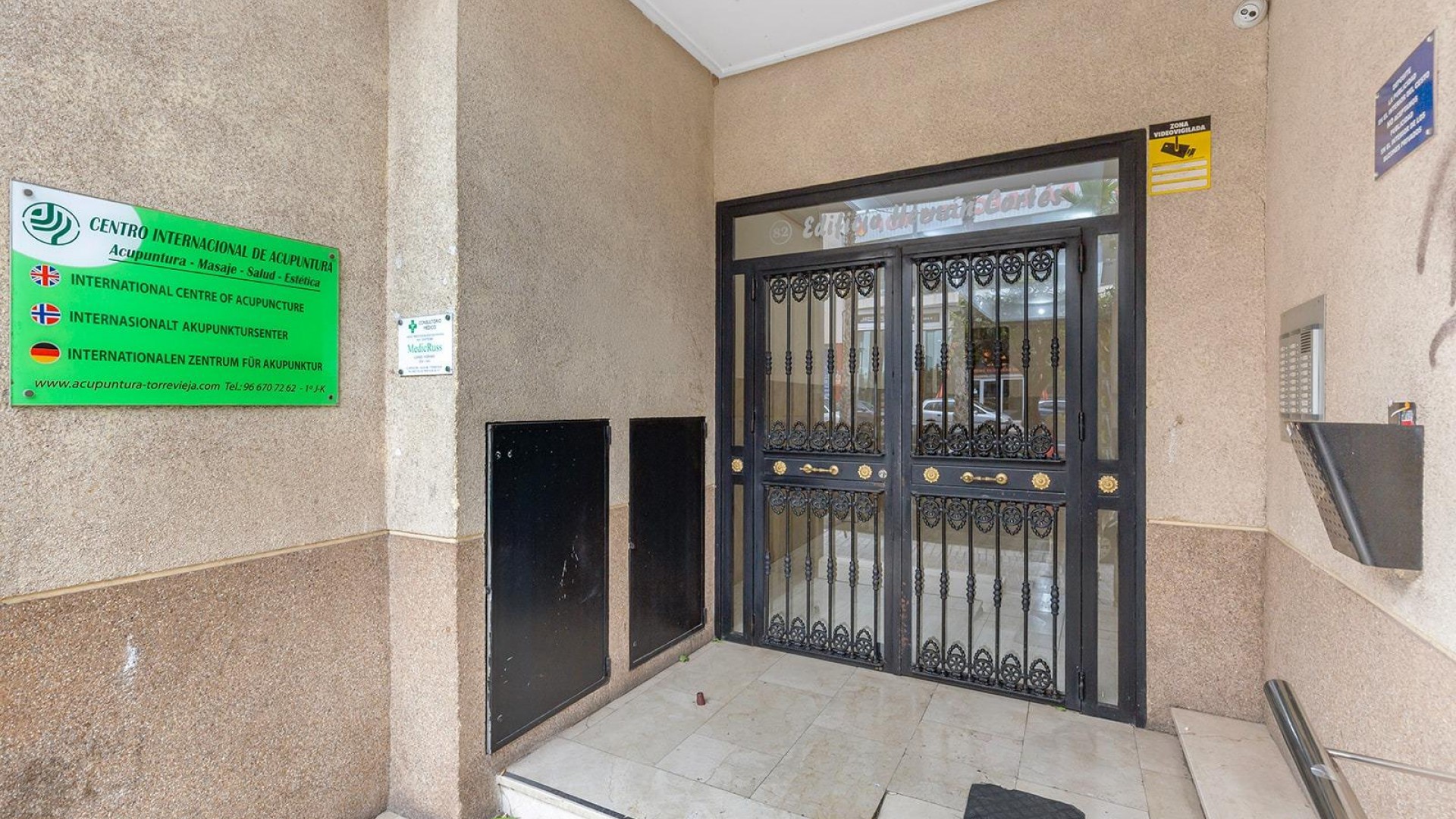 Revente - Appartement -
Torrevieja - Centro