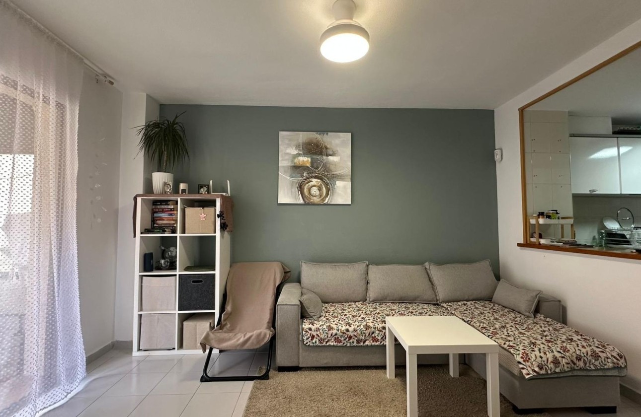 Revente - Appartement -
Torrevieja - Centro