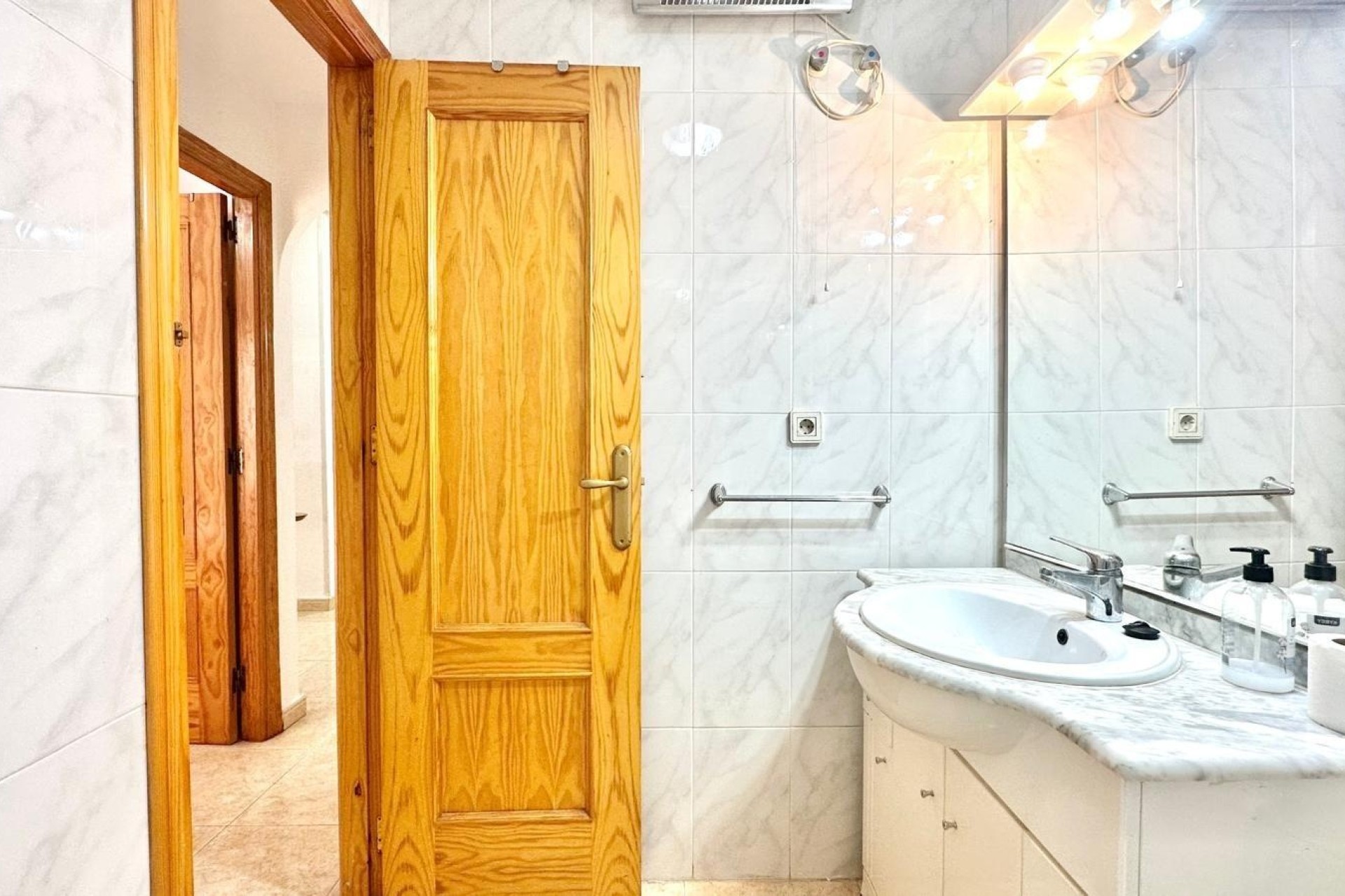 Revente - Appartement -
Torrevieja - Centro