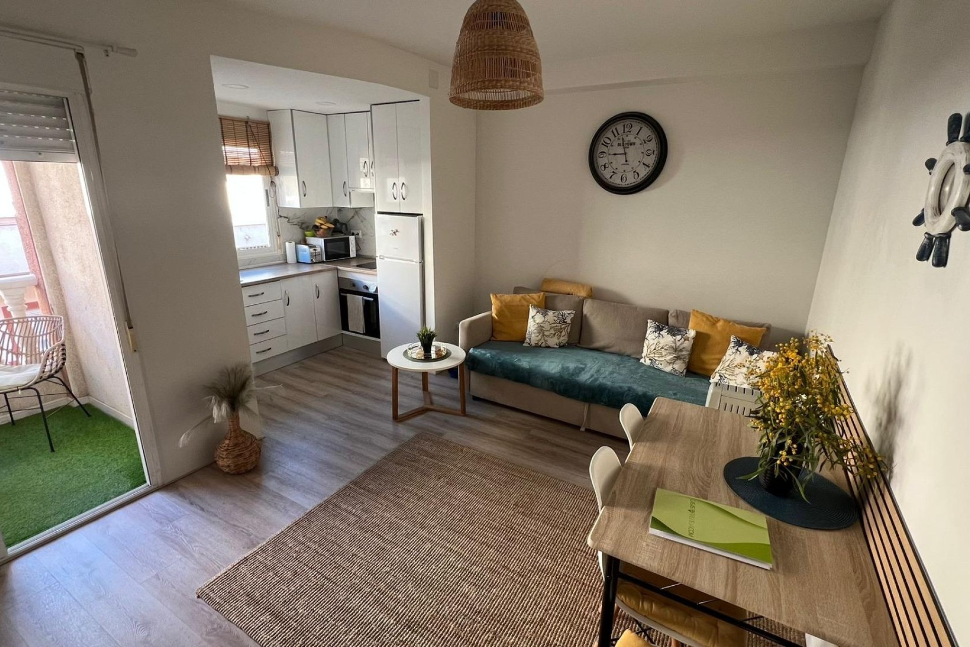 Revente - Appartement -
Torrevieja - Centro