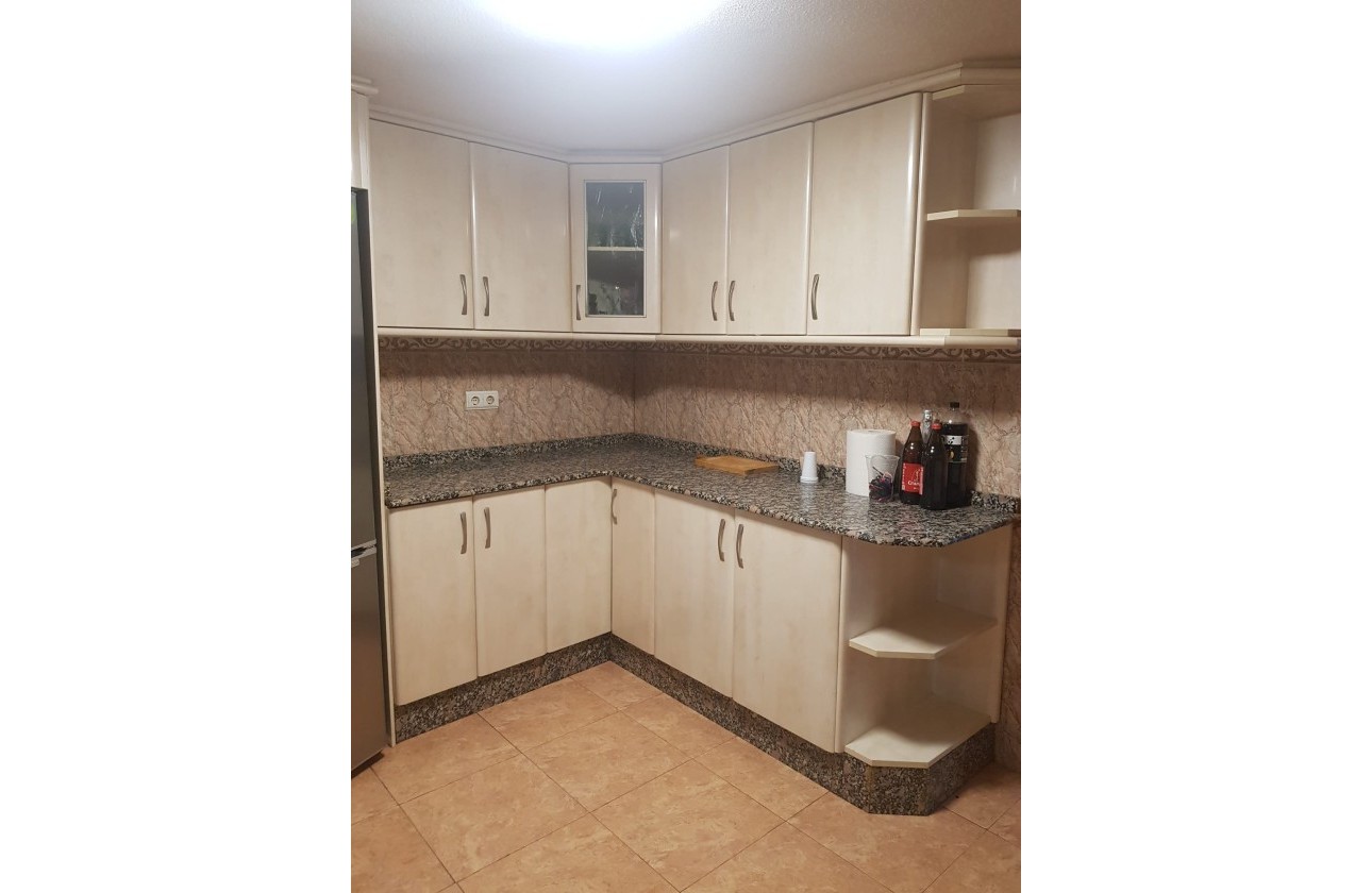 Revente - Appartement -
Torrevieja - Centro
