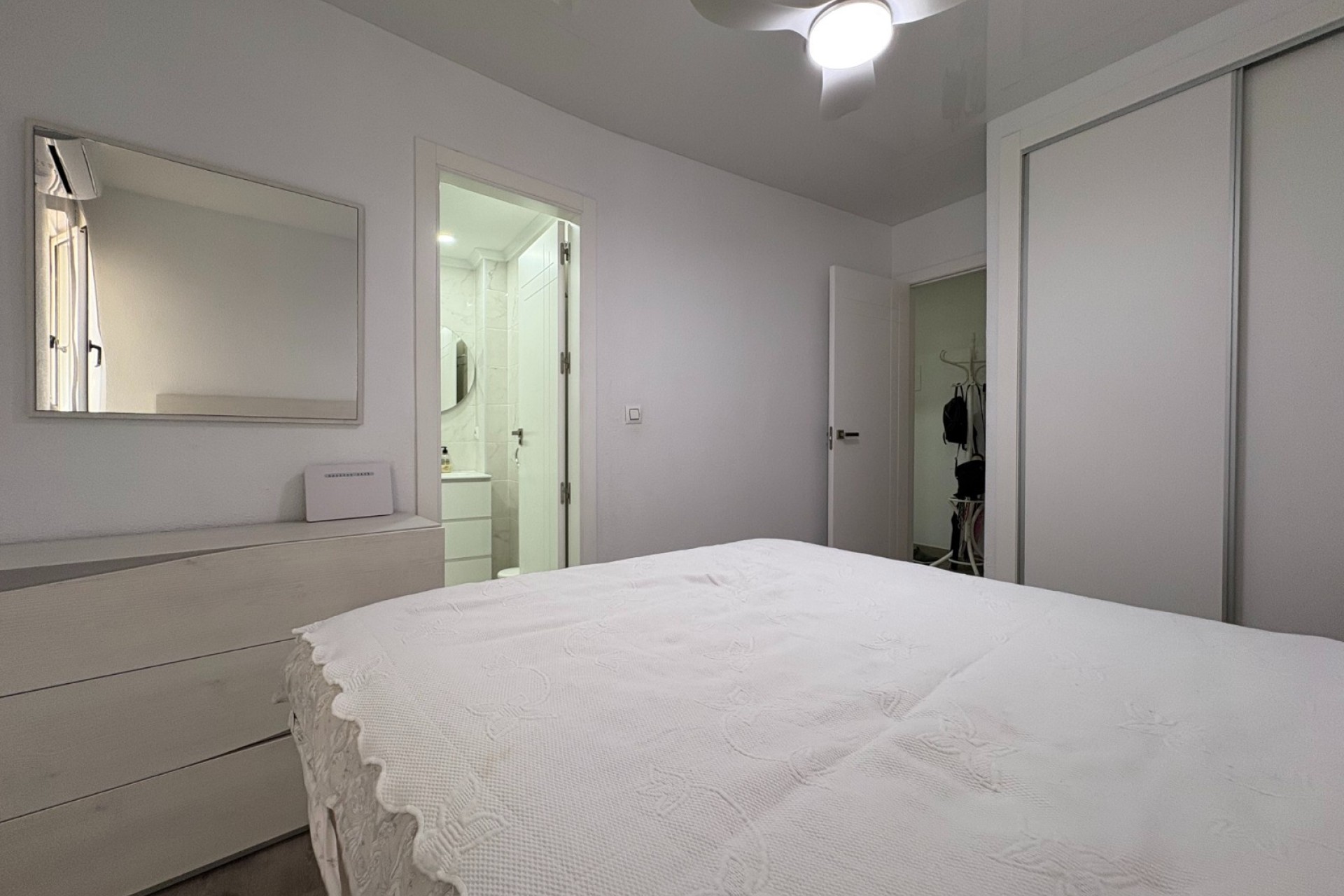 Revente - Appartement -
Torrevieja - Centro