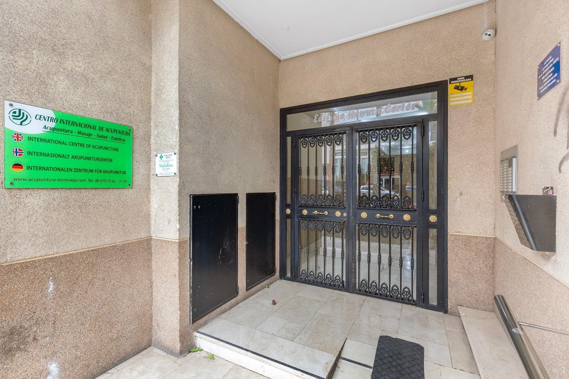 Revente - Appartement -
Torrevieja - Centro