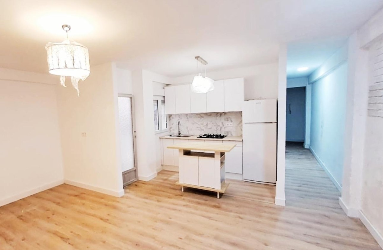 Revente - Appartement -
Torrevieja - Centro