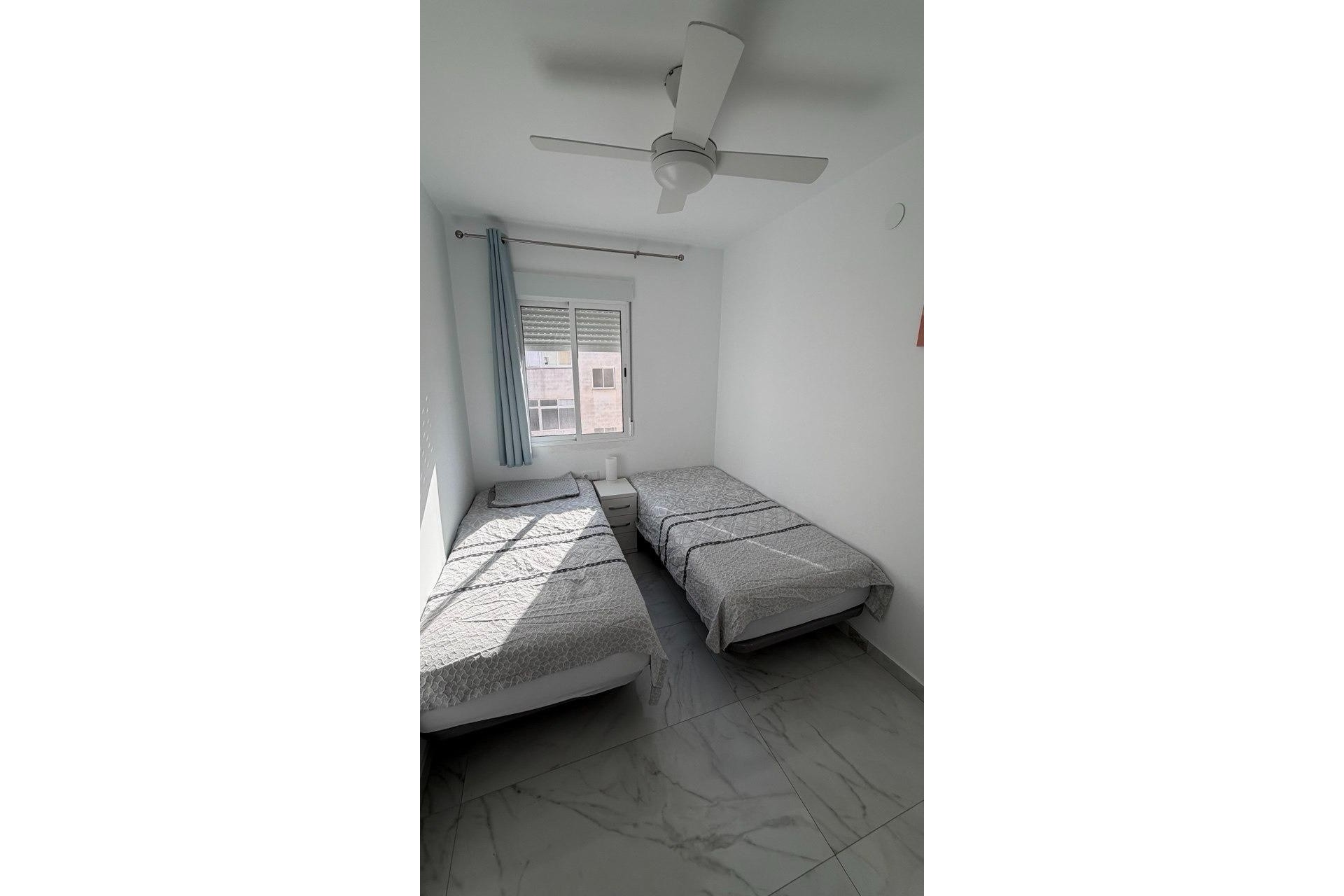 Revente - Appartement -
Torrevieja - Curva del Palangre