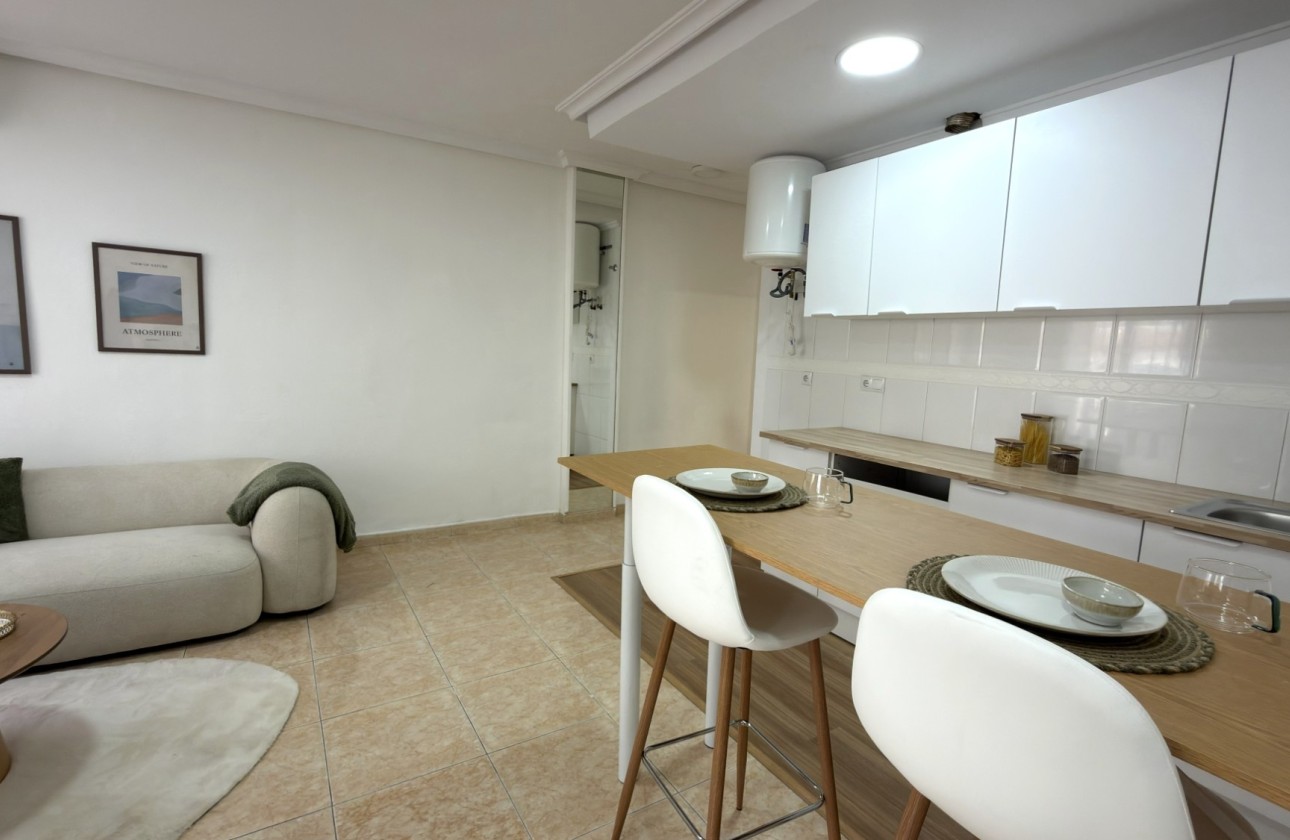 Revente - Appartement -
Torrevieja - Curva del Palangre