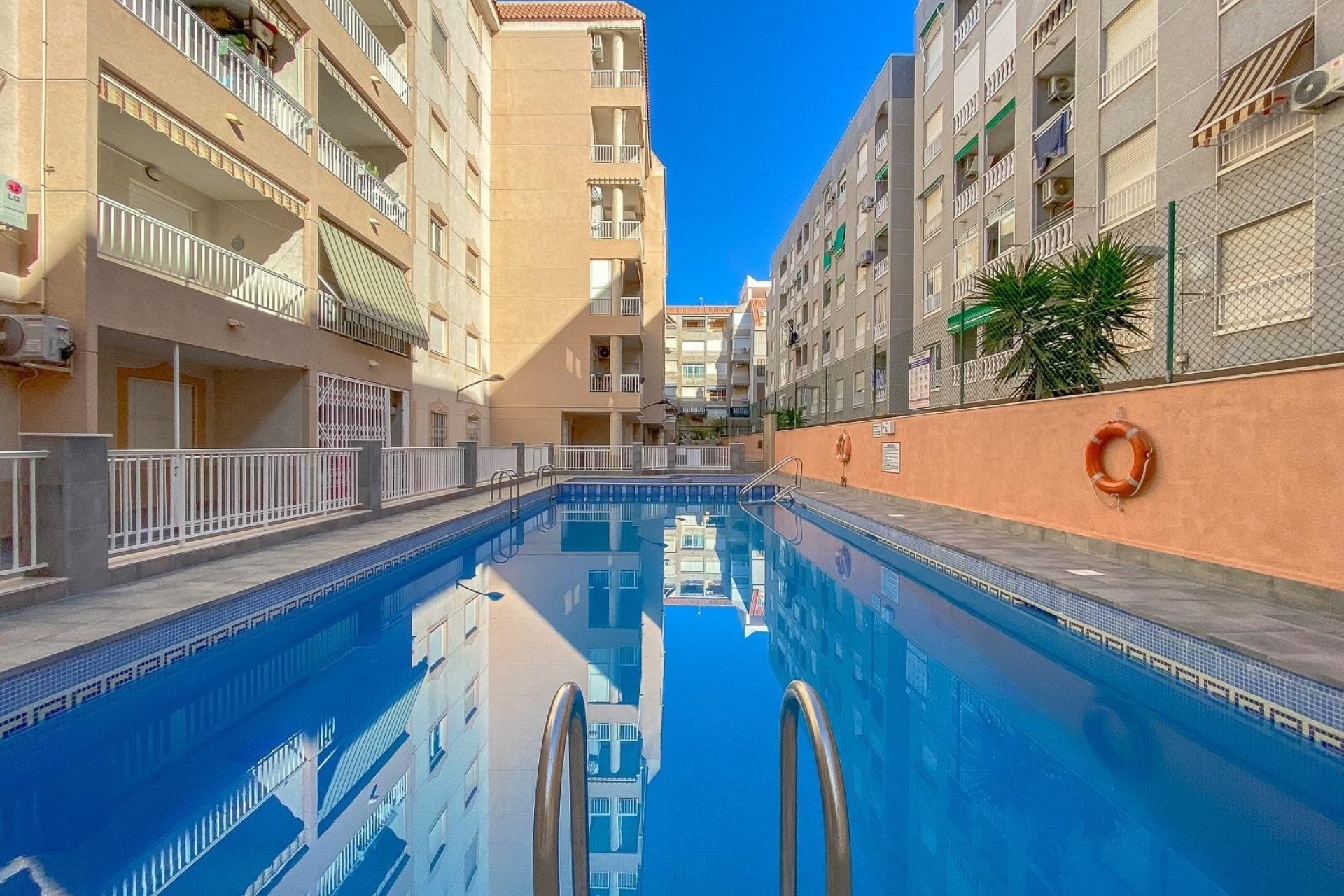 Revente - Appartement -
Torrevieja - El Acequión - Los Náufragos