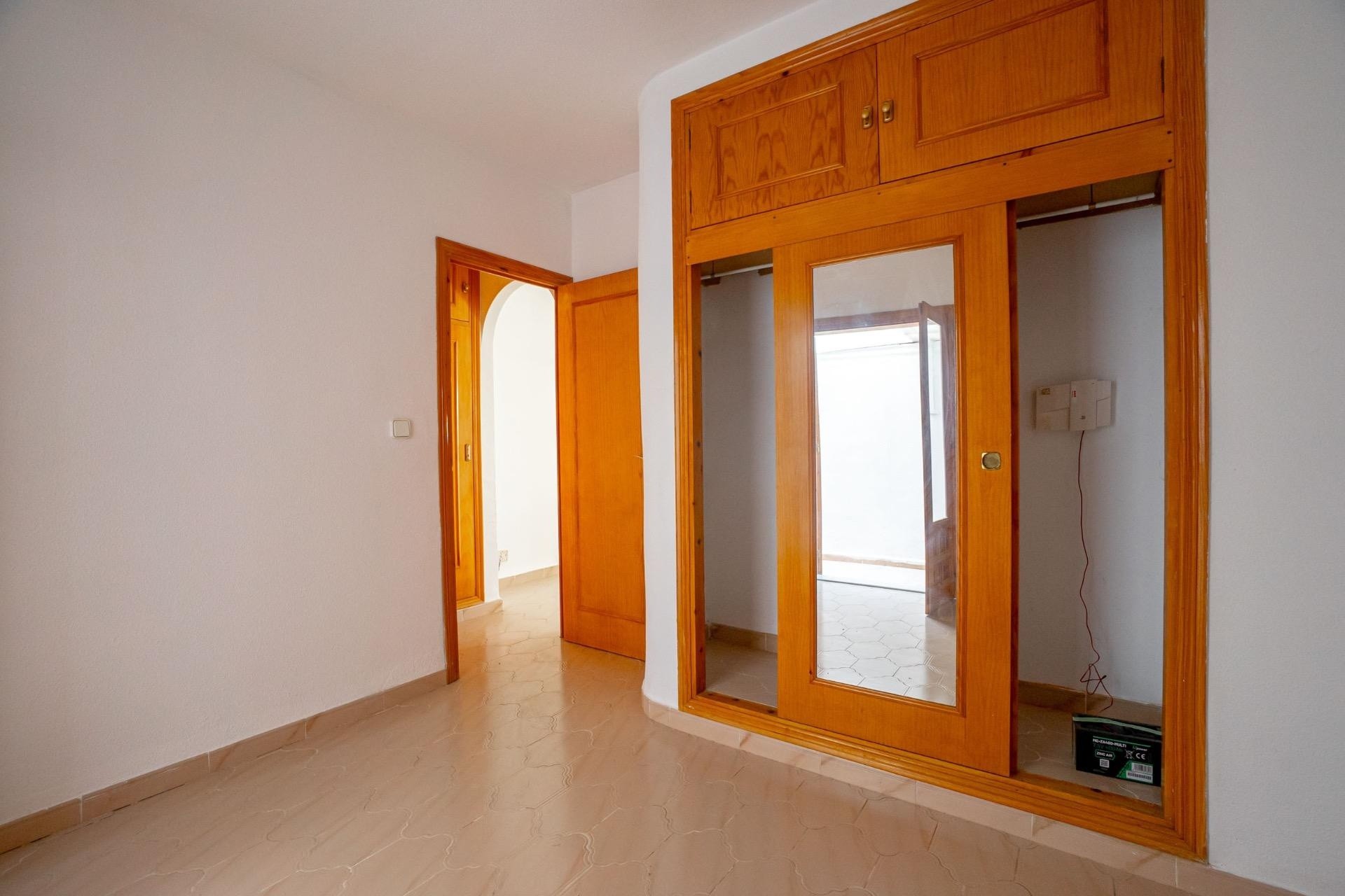Revente - Appartement -
Torrevieja - El chaparral