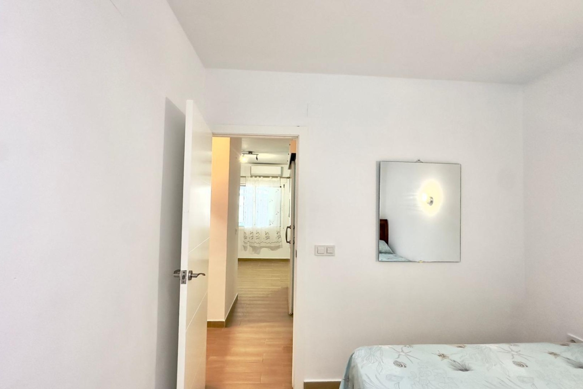 Revente - Appartement -
Torrevieja - El limonar