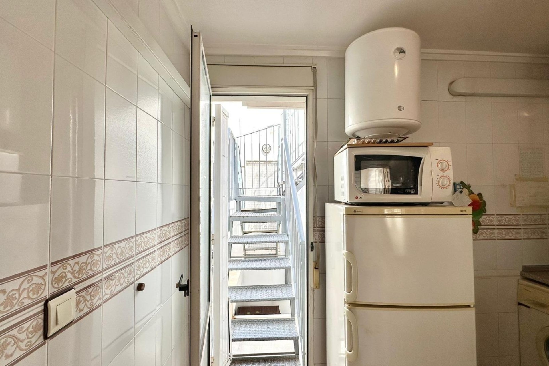 Revente - Appartement -
Torrevieja - El limonar