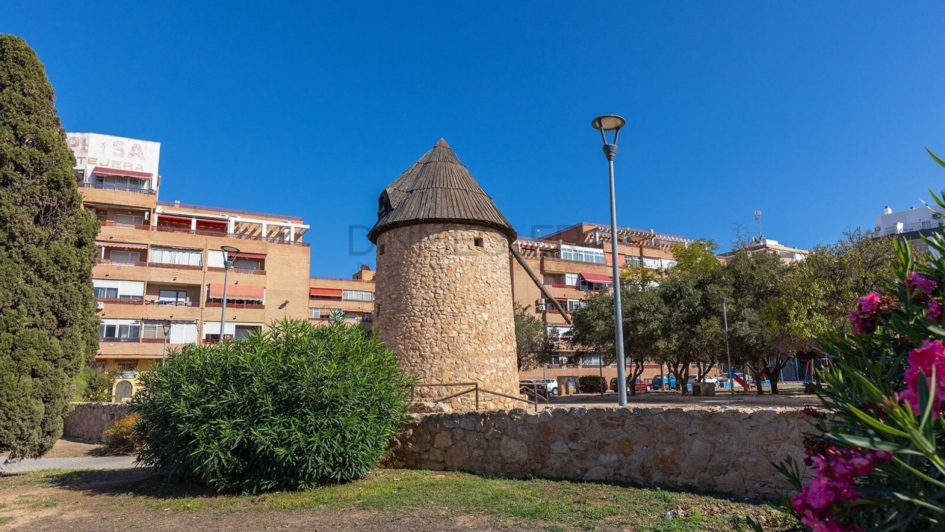 Revente - Appartement -
Torrevieja - El molino