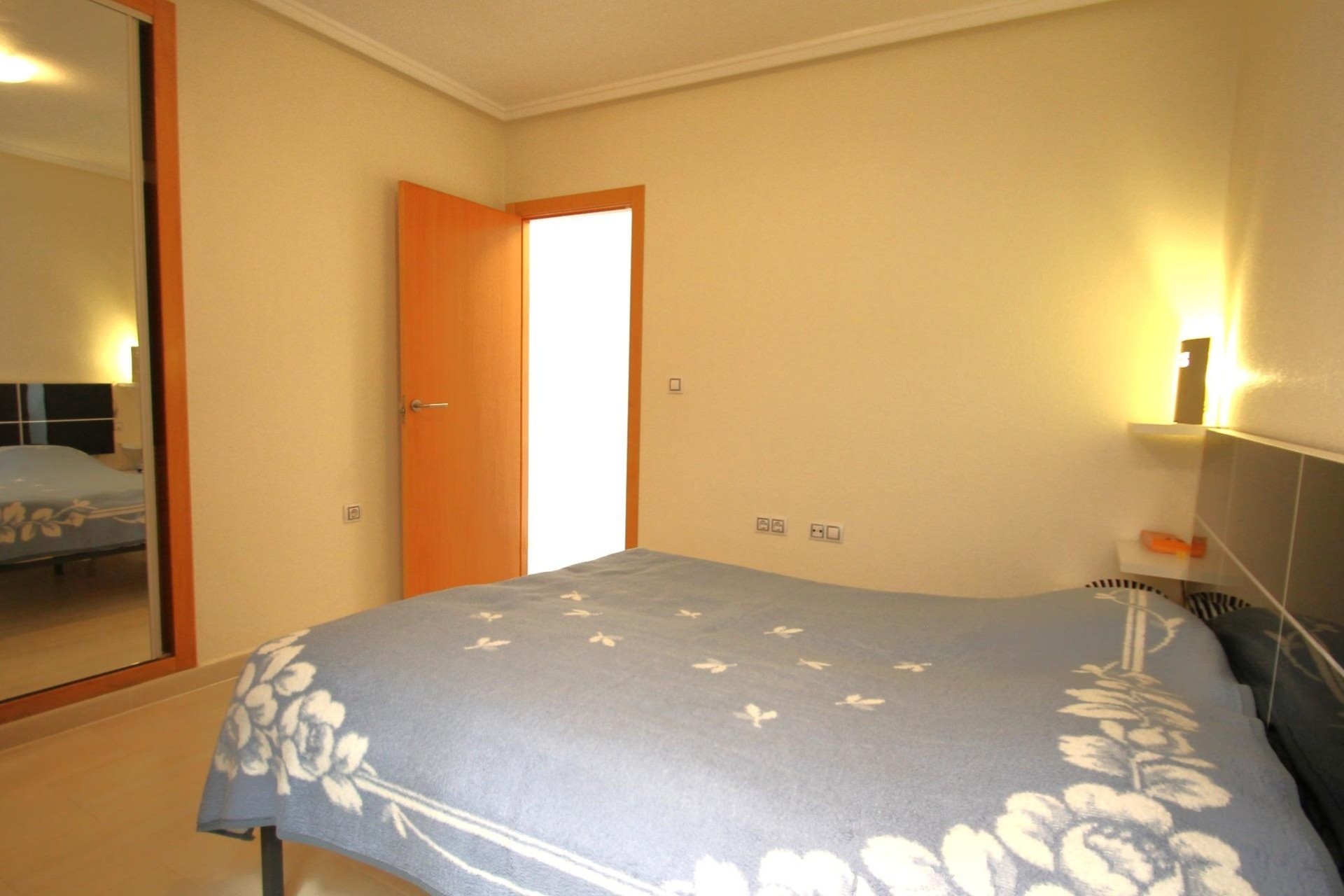Revente - Appartement -
Torrevieja - El molino