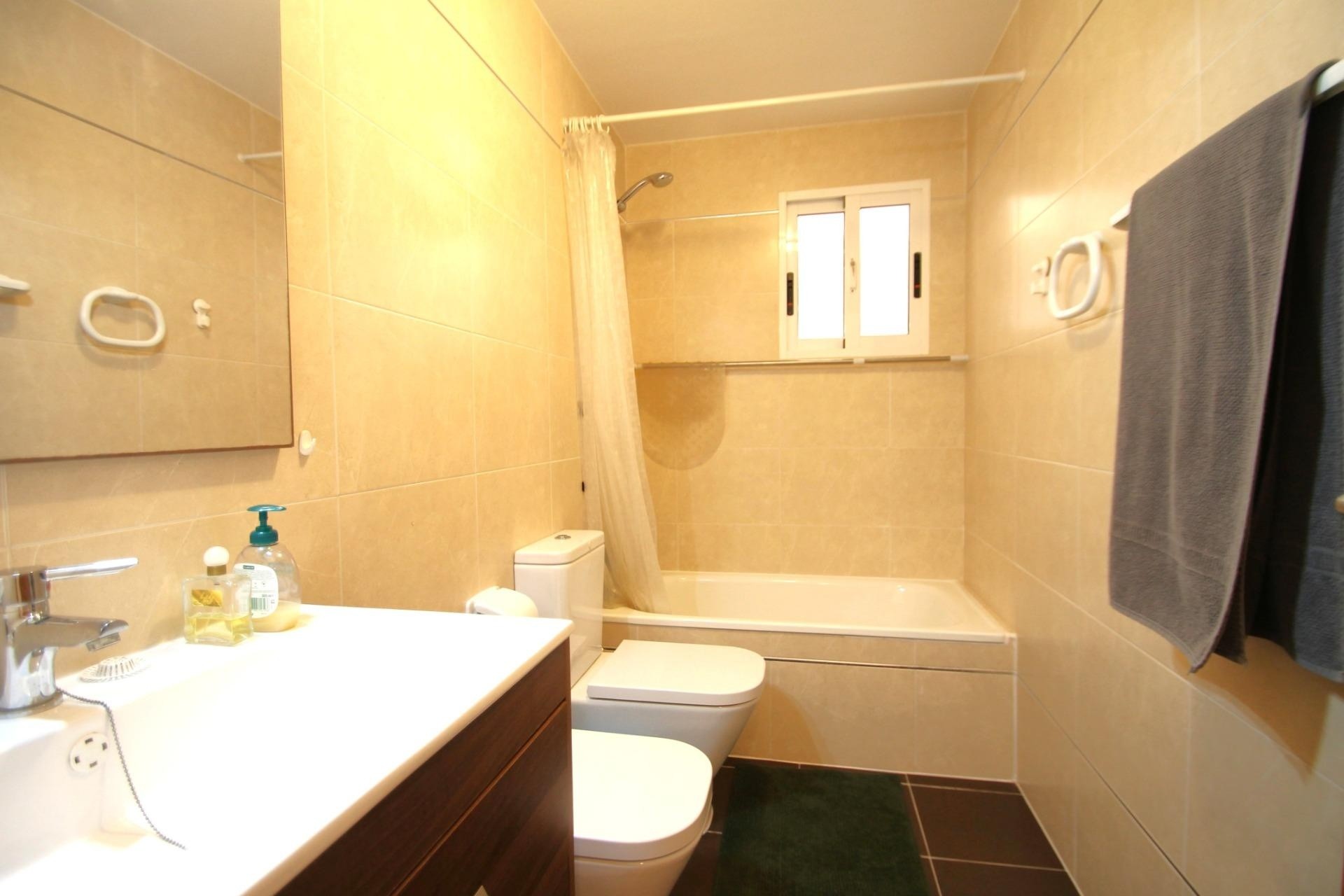 Revente - Appartement -
Torrevieja - El molino
