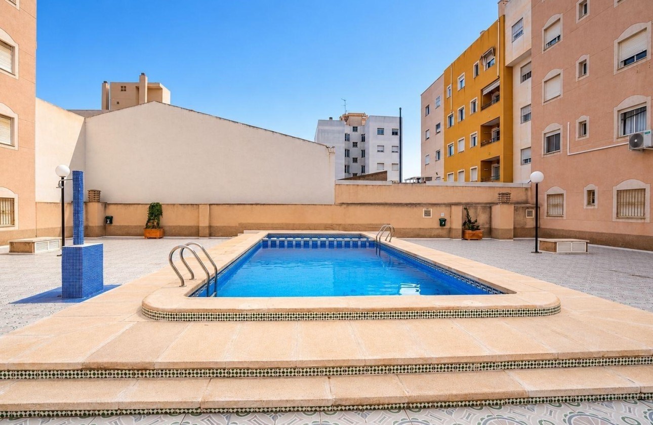 Revente - Appartement -
Torrevieja - El molino