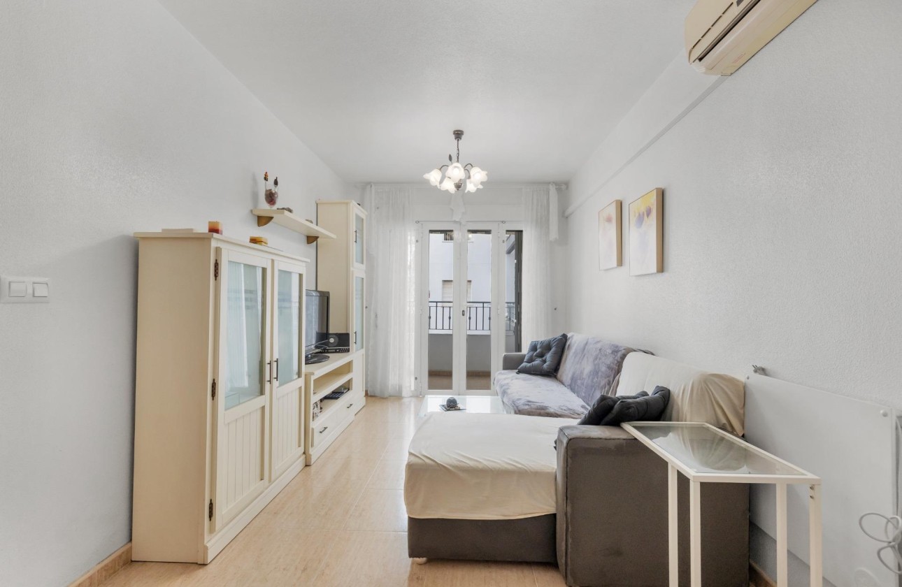 Revente - Appartement -
Torrevieja - El molino