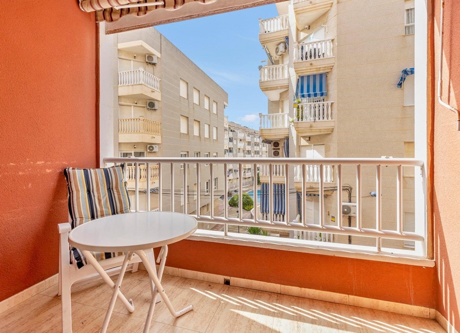 Revente - Appartement -
Torrevieja - Estacion de autobuses