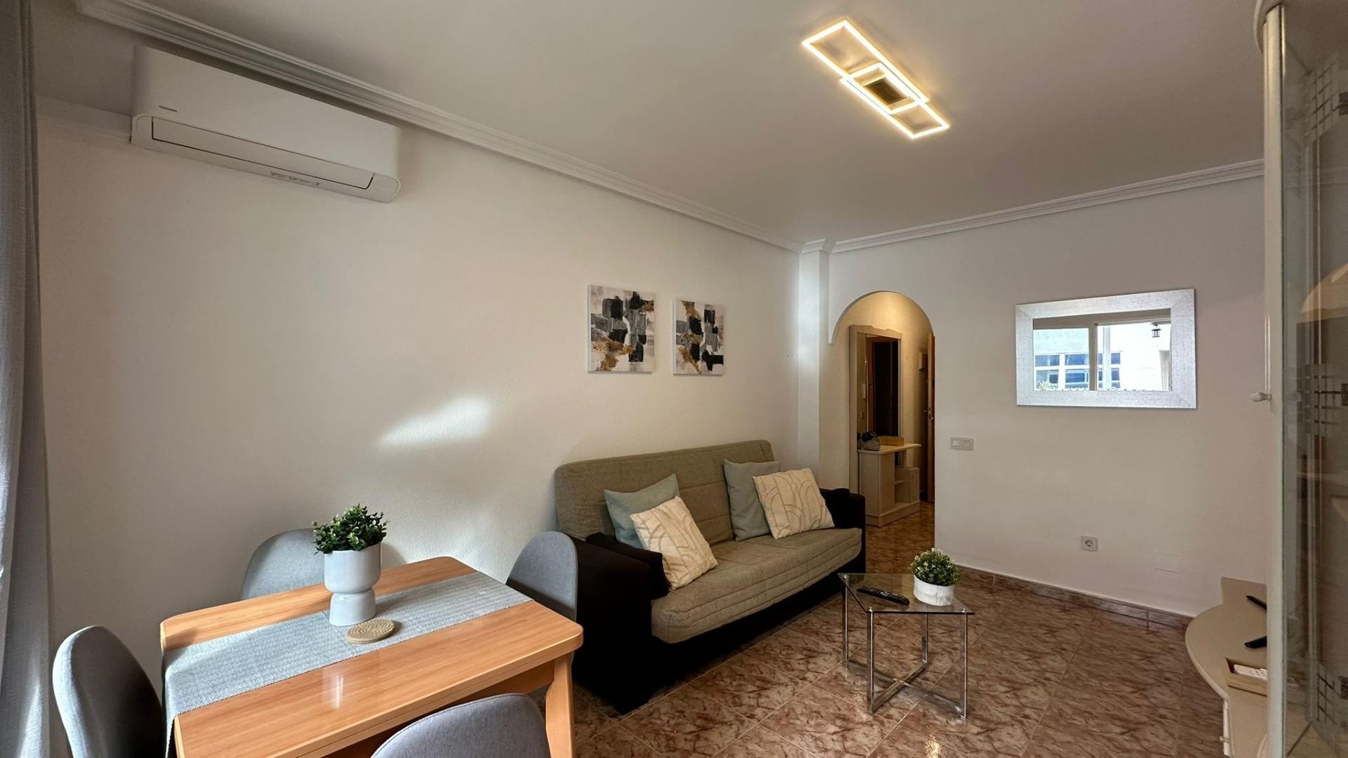 Revente - Appartement -
Torrevieja - Estacion de autobuses