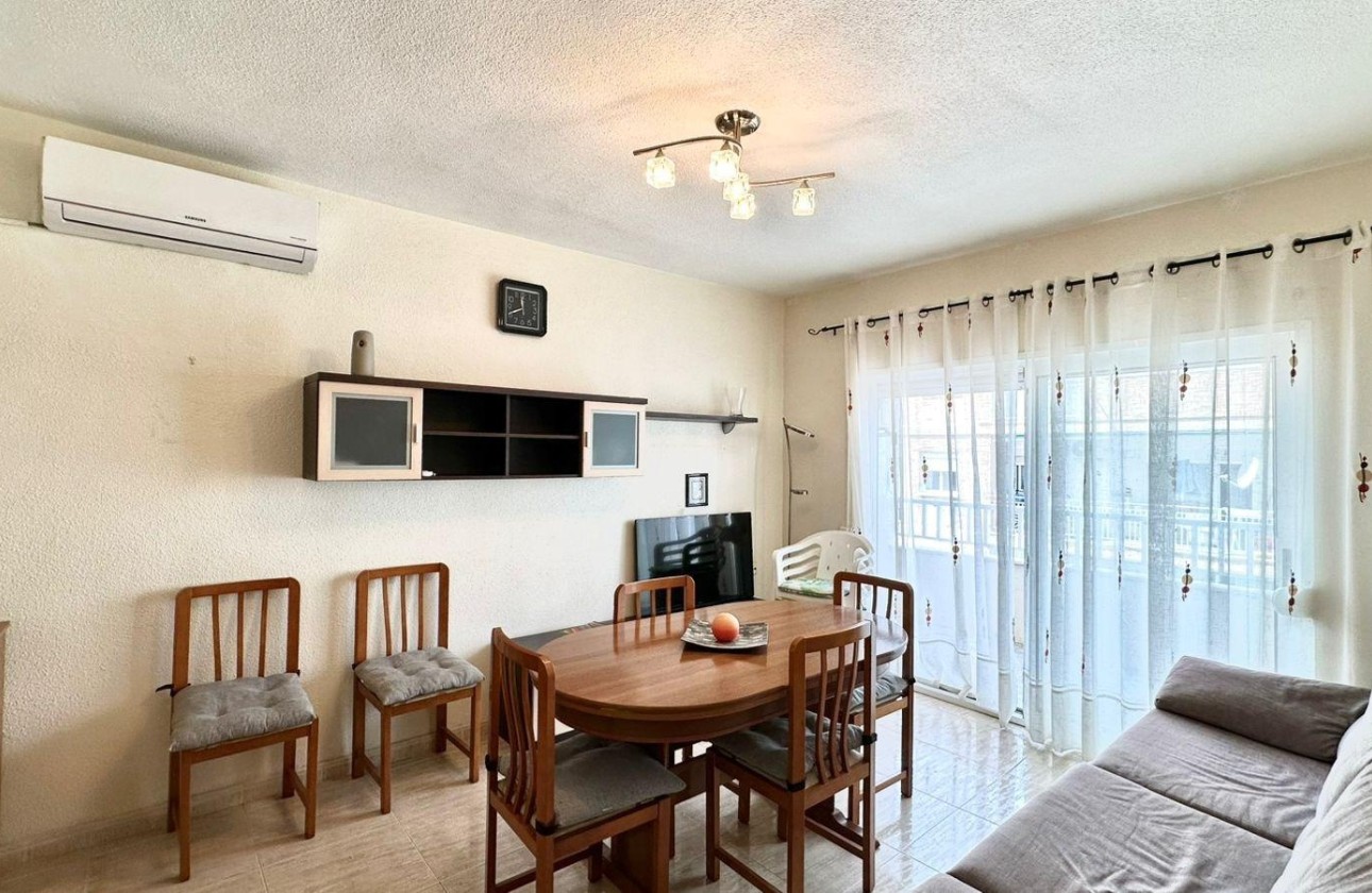 Revente - Appartement -
Torrevieja - Estacion de autobuses