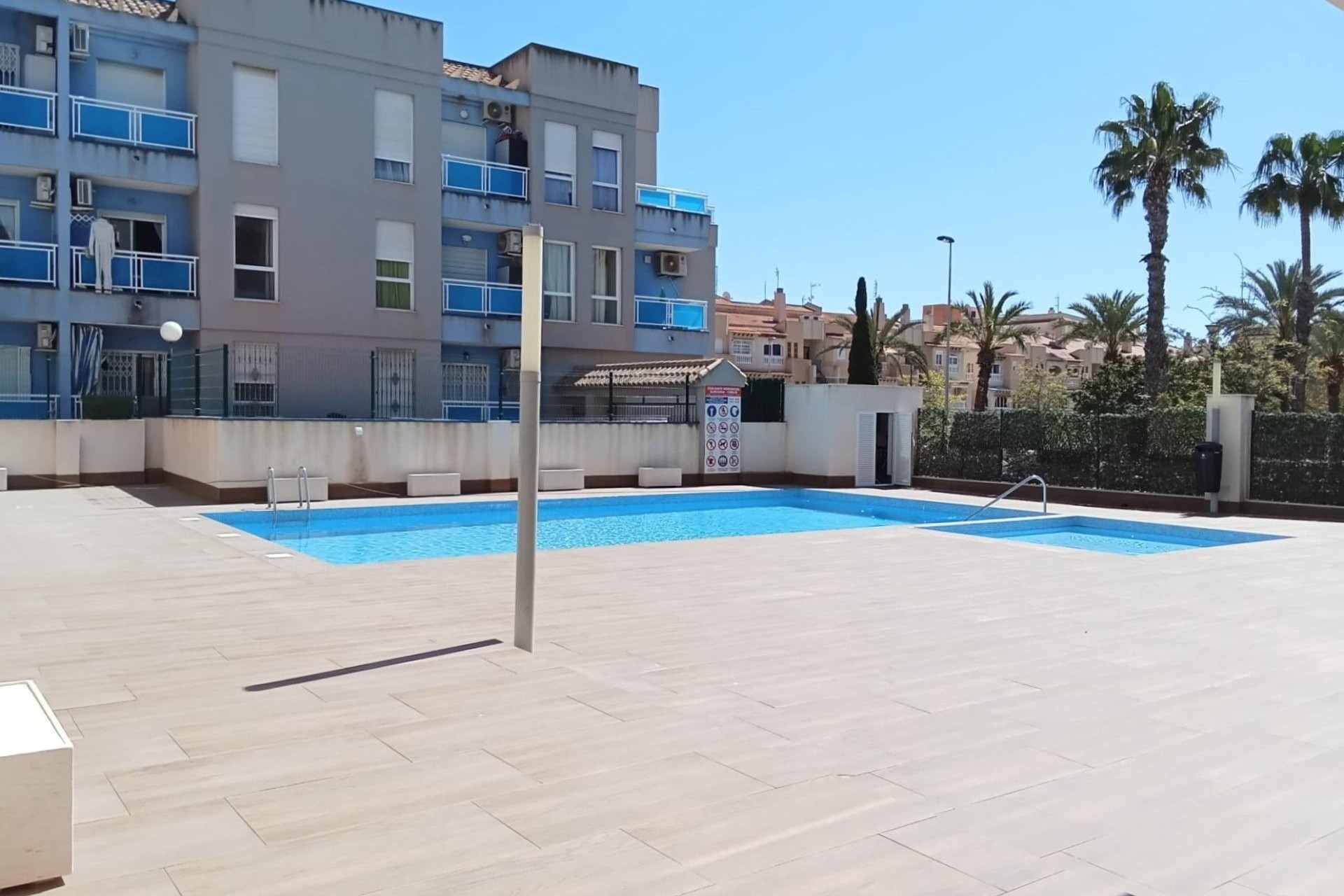 Revente - Appartement -
Torrevieja - Estacion de autobuses