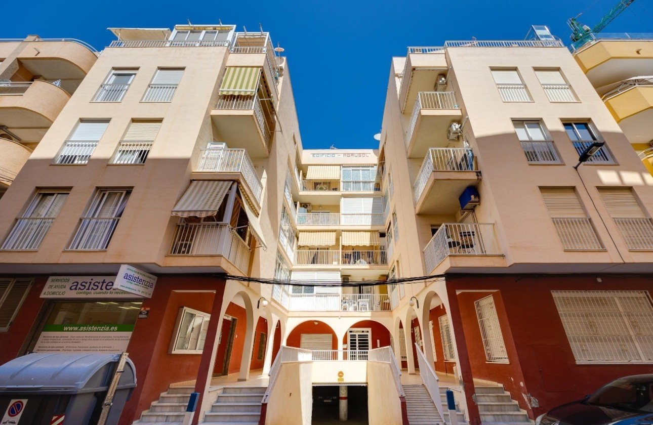 Revente - Appartement -
Torrevieja - Estacion de autobuses