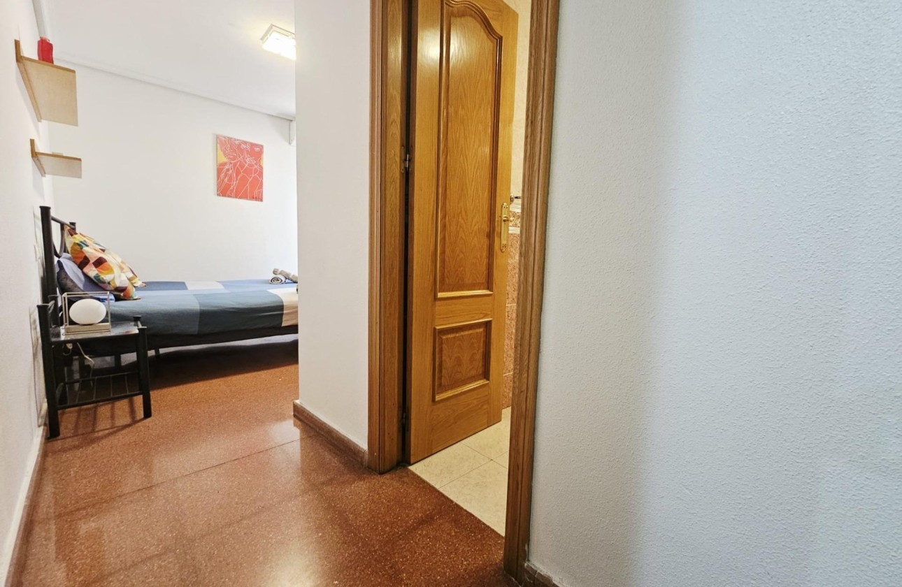 Revente - Appartement -
Torrevieja - Estacion de autobuses