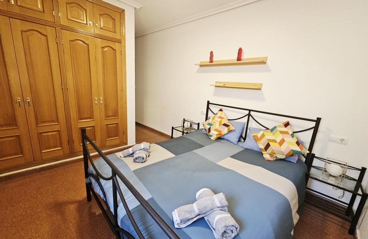 Revente - Appartement -
Torrevieja - Estacion de autobuses