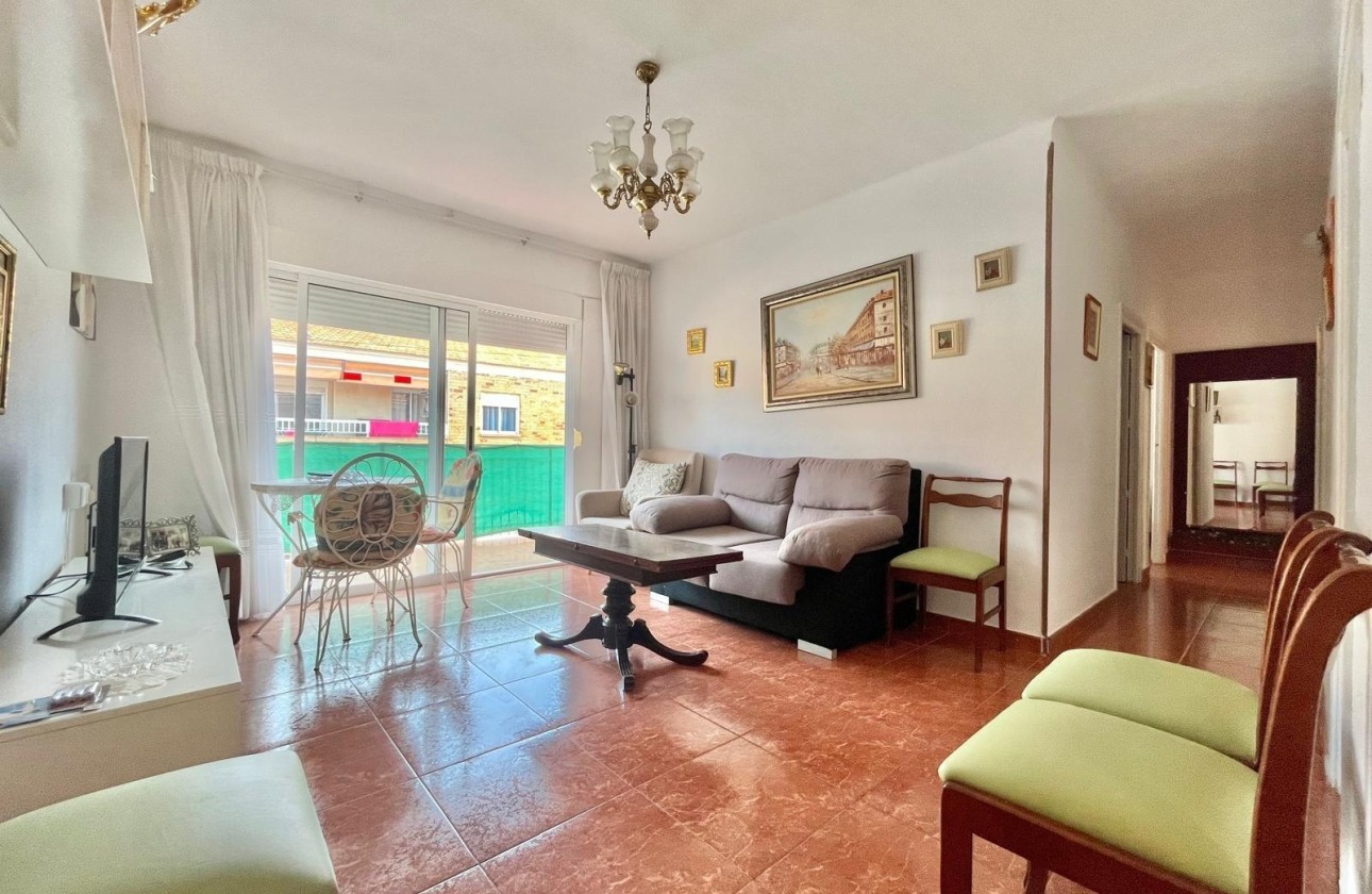 Revente - Appartement -
Torrevieja - Estacion de autobuses