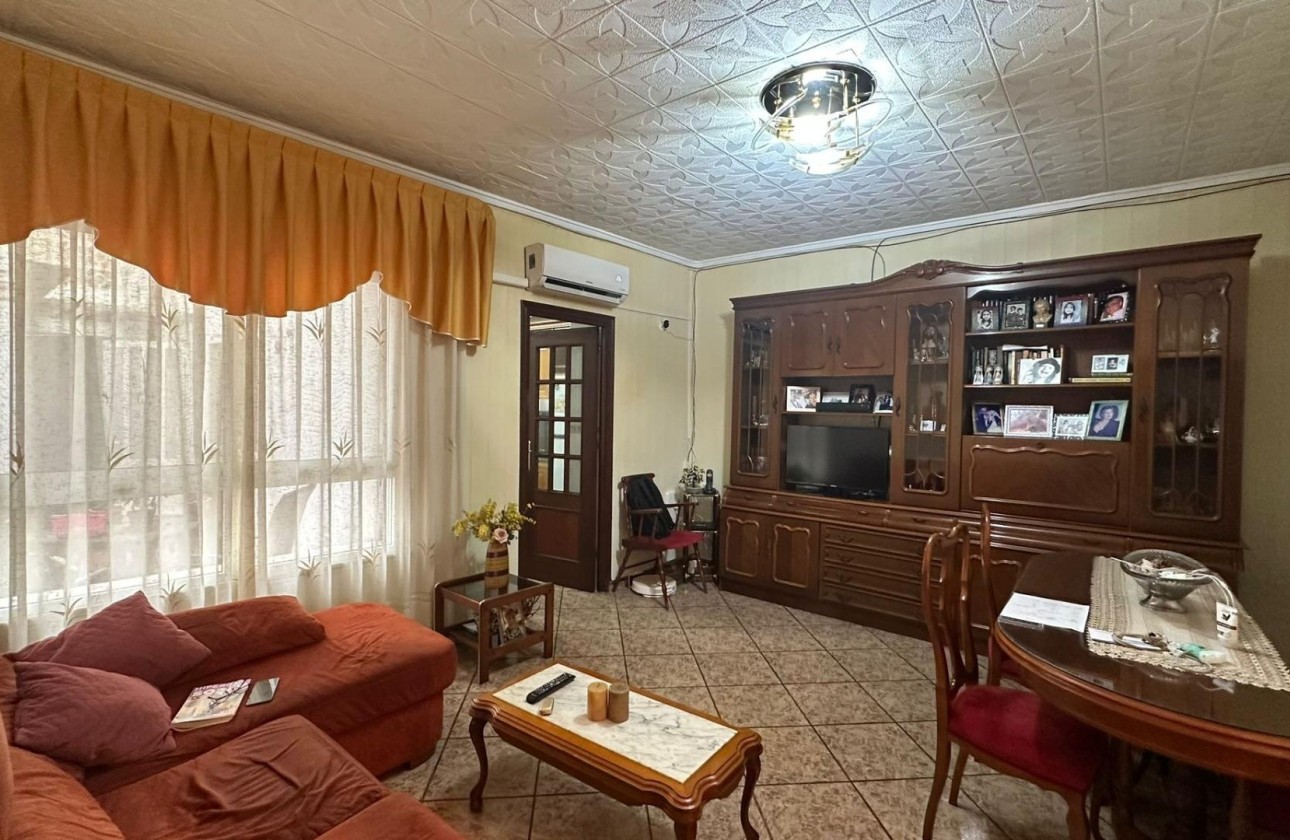 Revente - Appartement -
Torrevieja - Estacion de autobuses