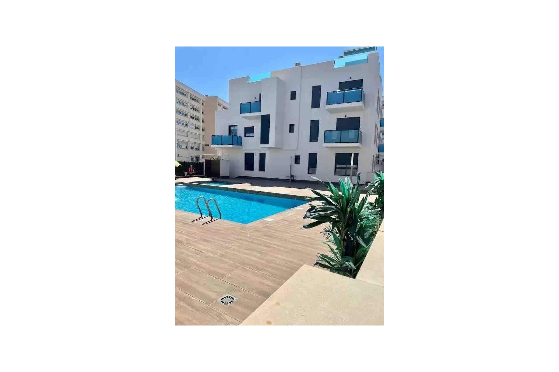 Revente - Appartement -
Torrevieja - Estacion de autobuses