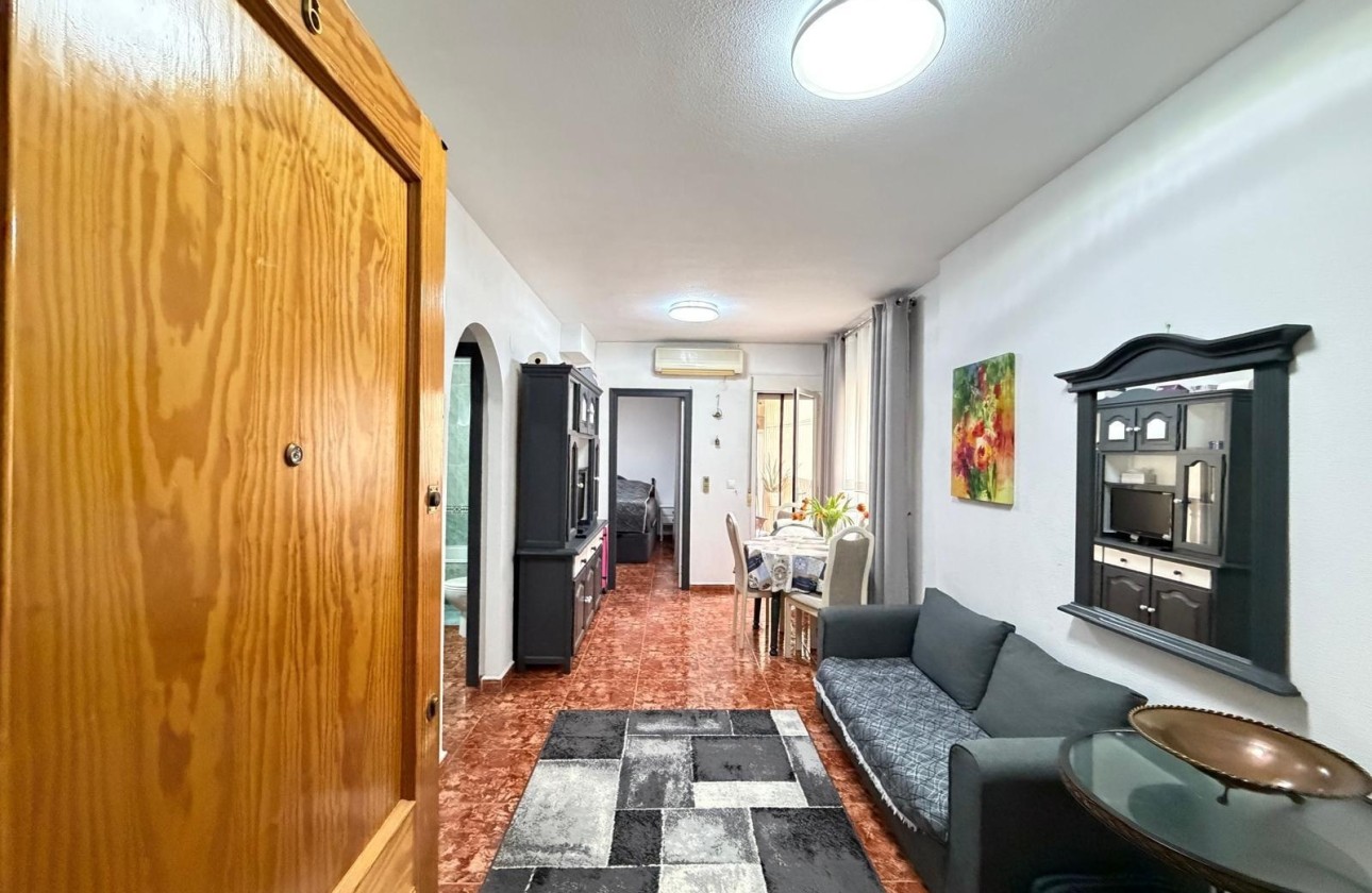 Revente - Appartement -
Torrevieja - Estacion de autobuses