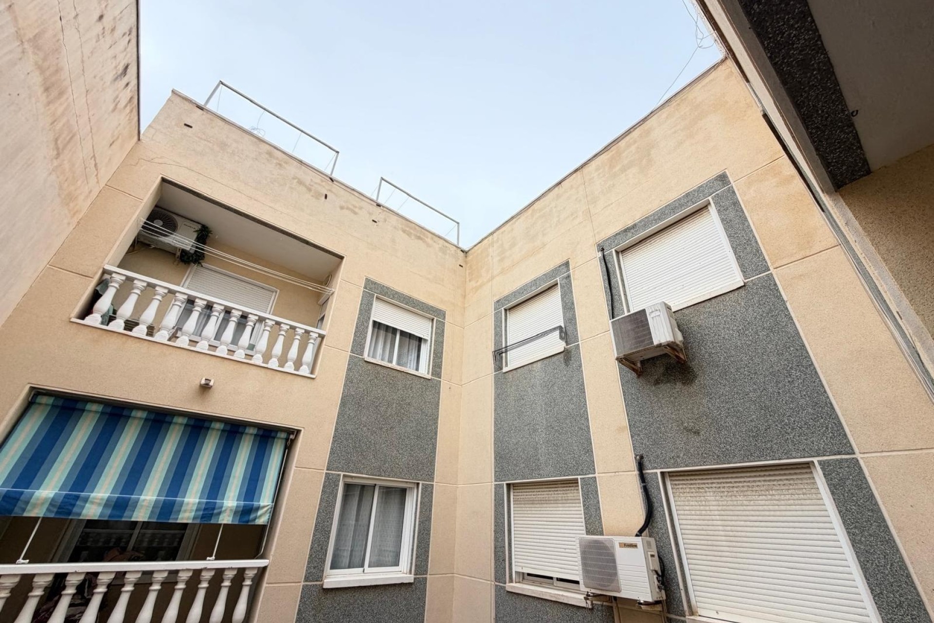 Revente - Appartement -
Torrevieja - Estacion de autobuses