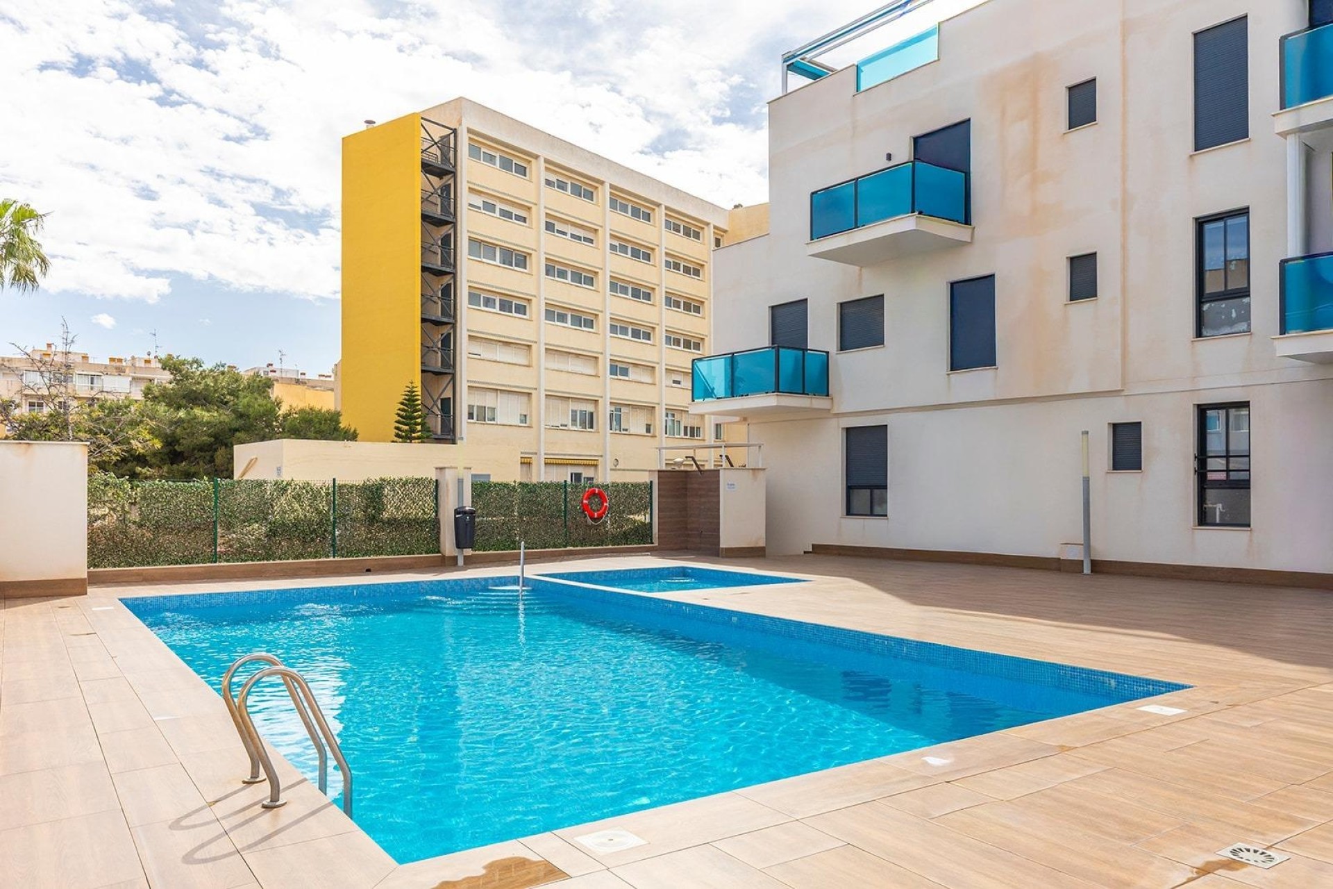 Revente - Appartement -
Torrevieja - Estacion de autobuses