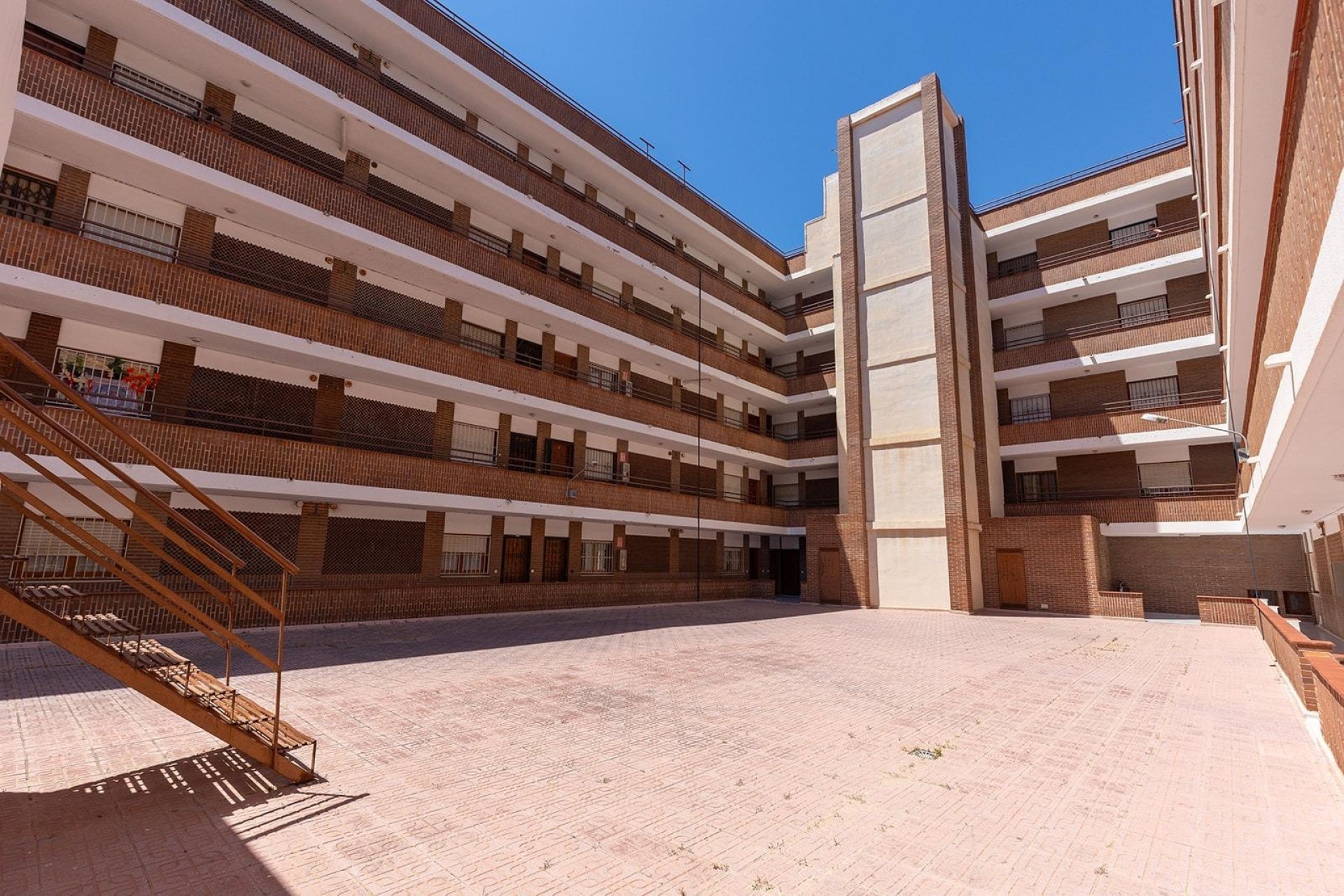 Revente - Appartement -
Torrevieja - Estacion de autobuses