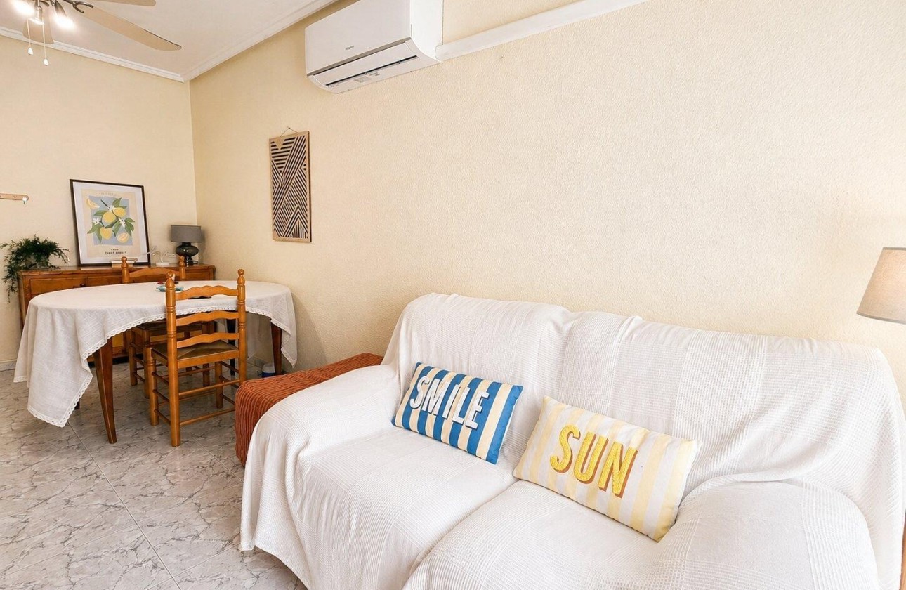 Revente - Appartement -
Torrevieja - Habaneras